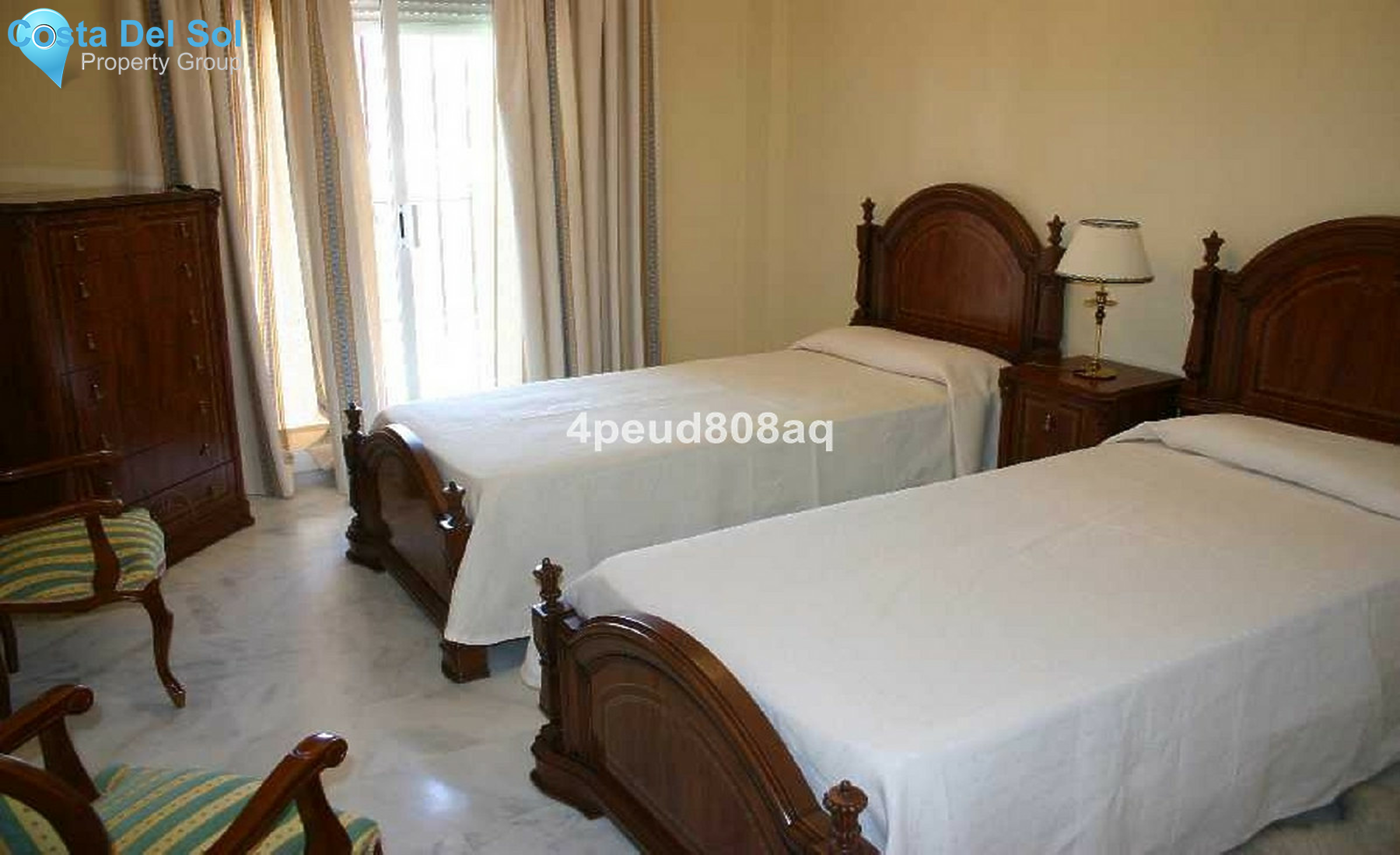 Middle Floor Apartment in Reserva de Marbella-1507125