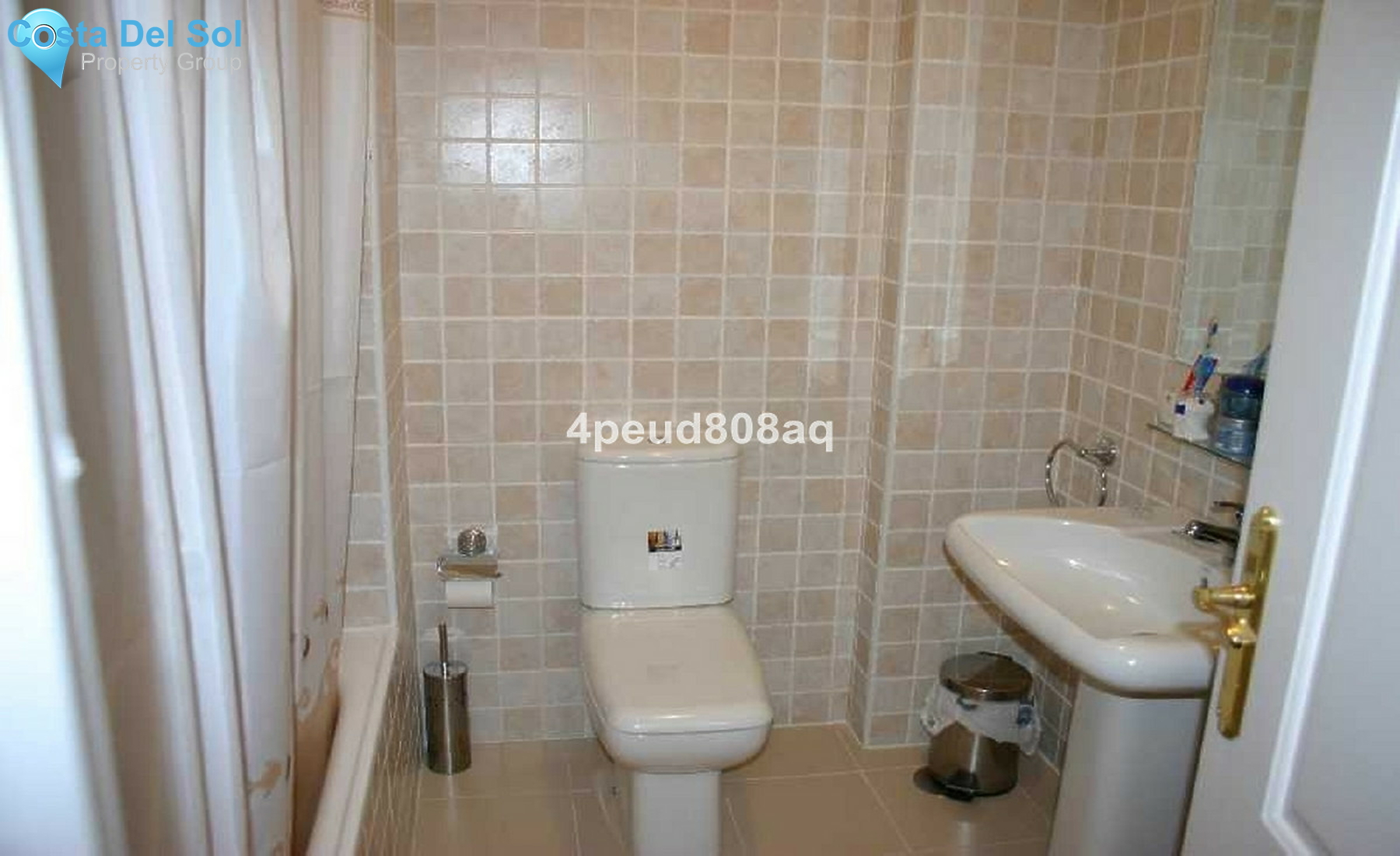 Middle Floor Apartment in Reserva de Marbella-1507124