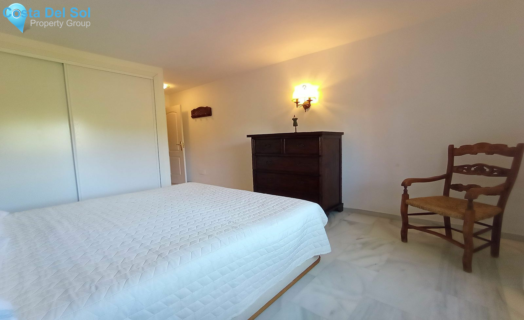 Middle Floor Apartment in Reserva de Marbella-1137656