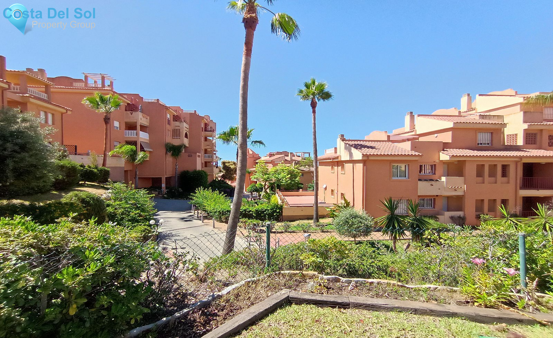 Middle Floor Apartment in Reserva de Marbella-1137643