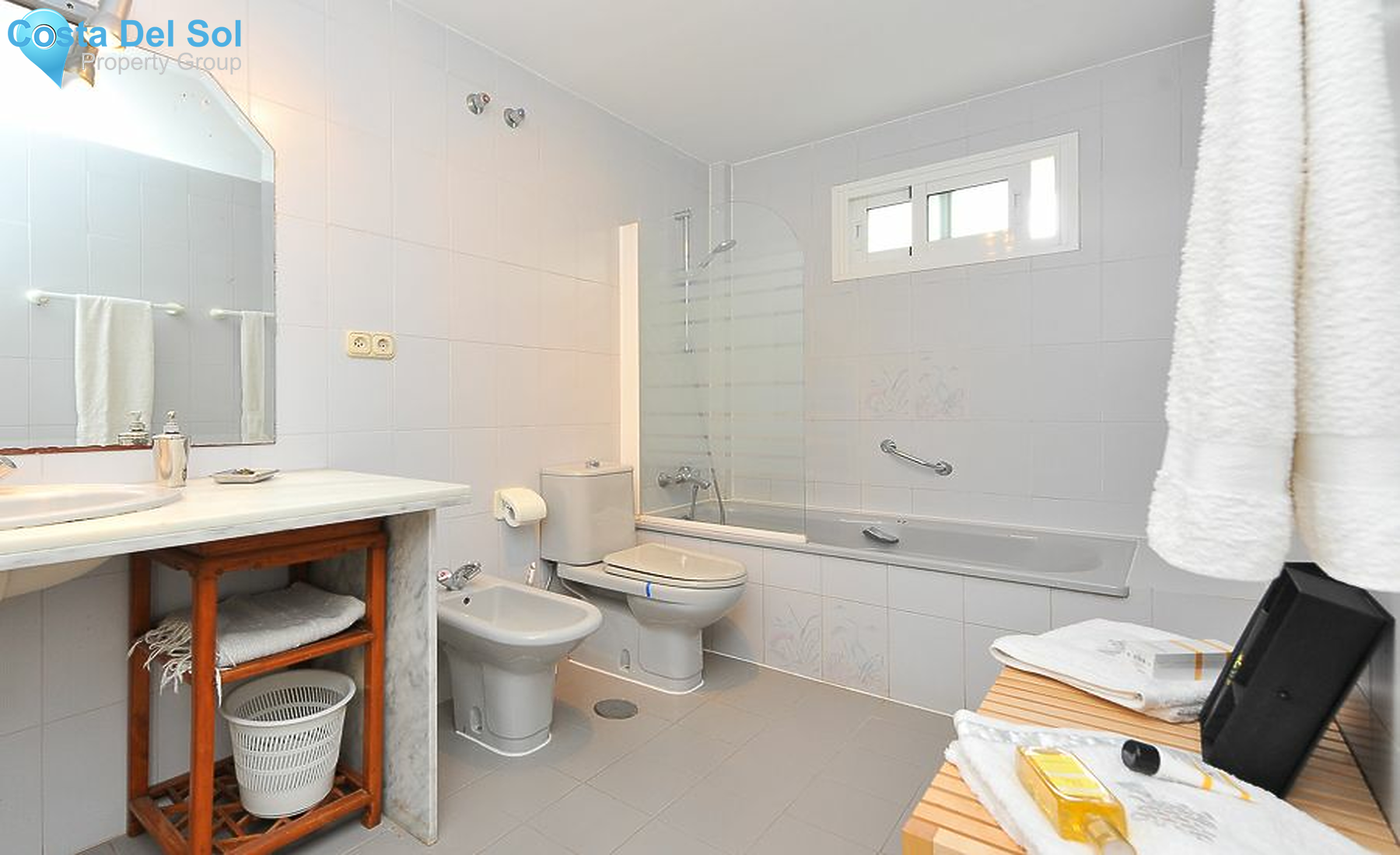 Middle Floor Apartment in Reserva de Marbella-1213073