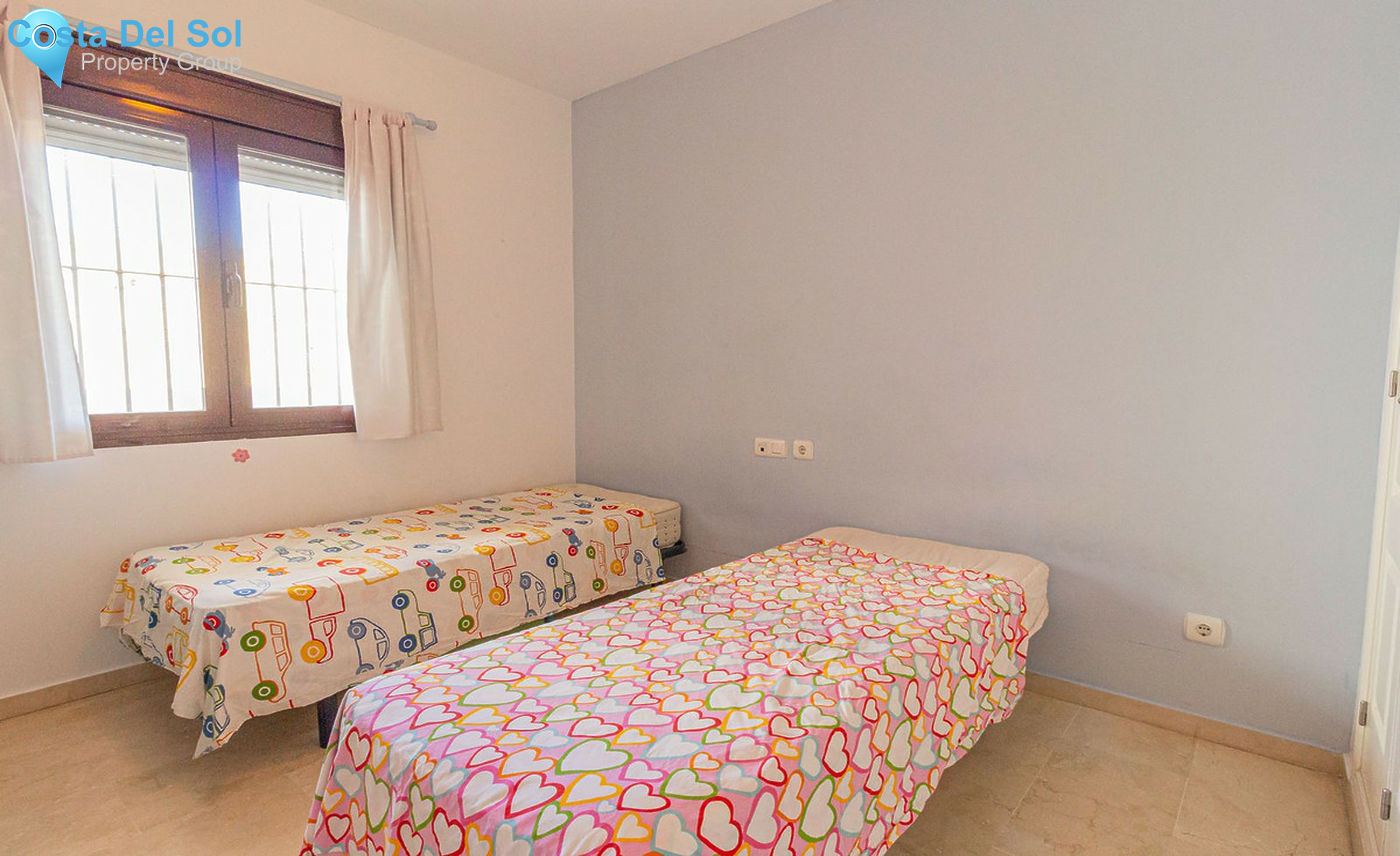 Middle Floor Apartment in Riviera del Sol-1237614