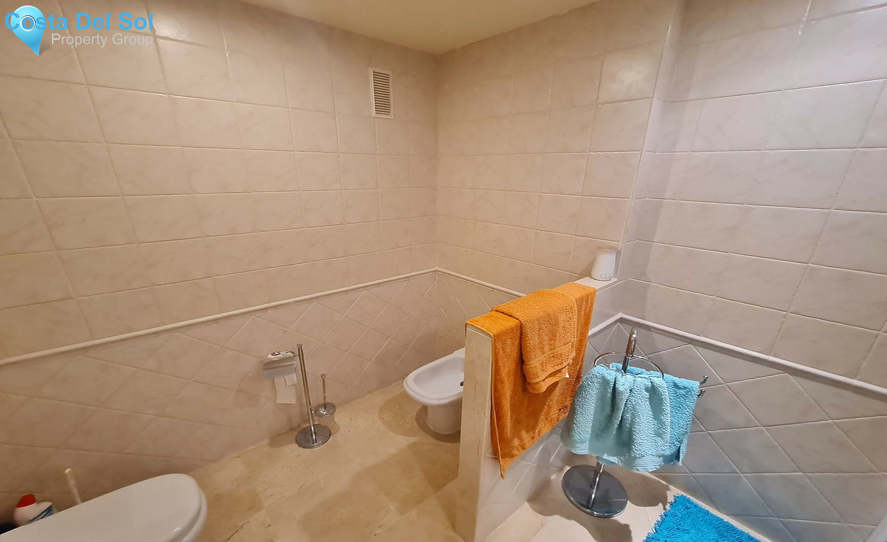 Middle Floor Apartment in Riviera del Sol-1239925