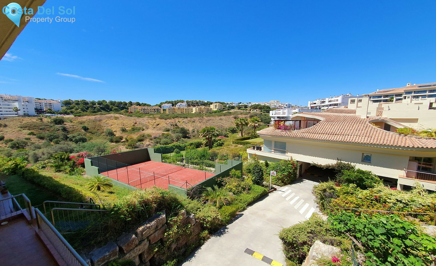 Middle Floor Apartment in Riviera del Sol-1239928