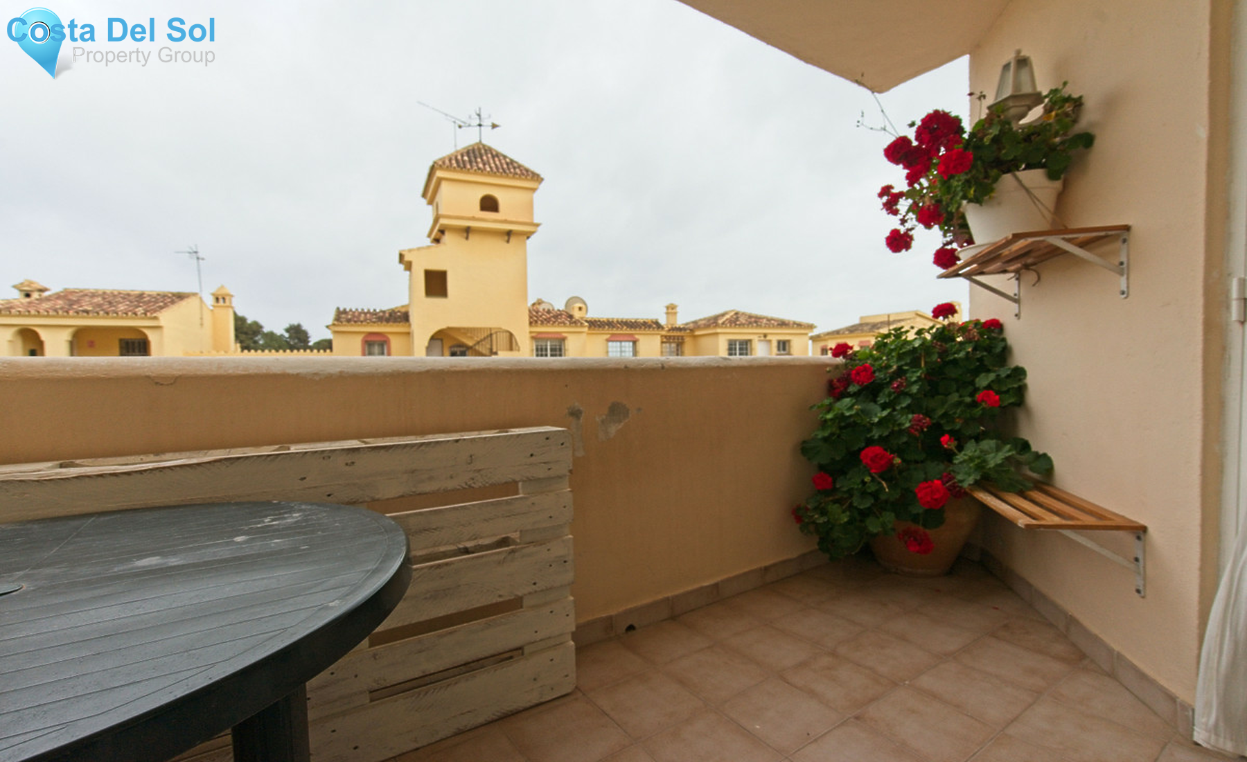 Middle Floor Apartment in Riviera del Sol-1299467