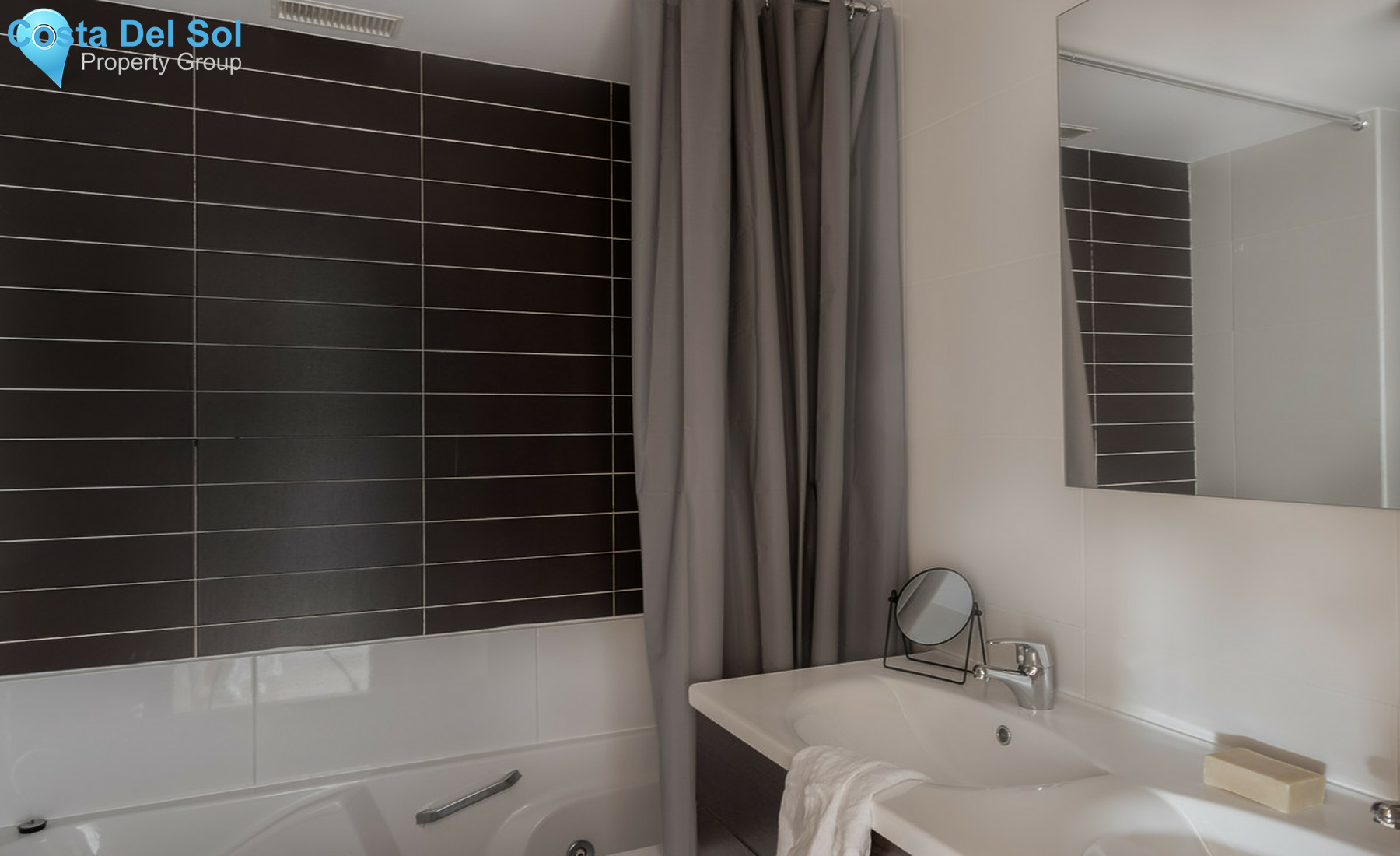 Middle Floor Apartment in Riviera del Sol-1306632