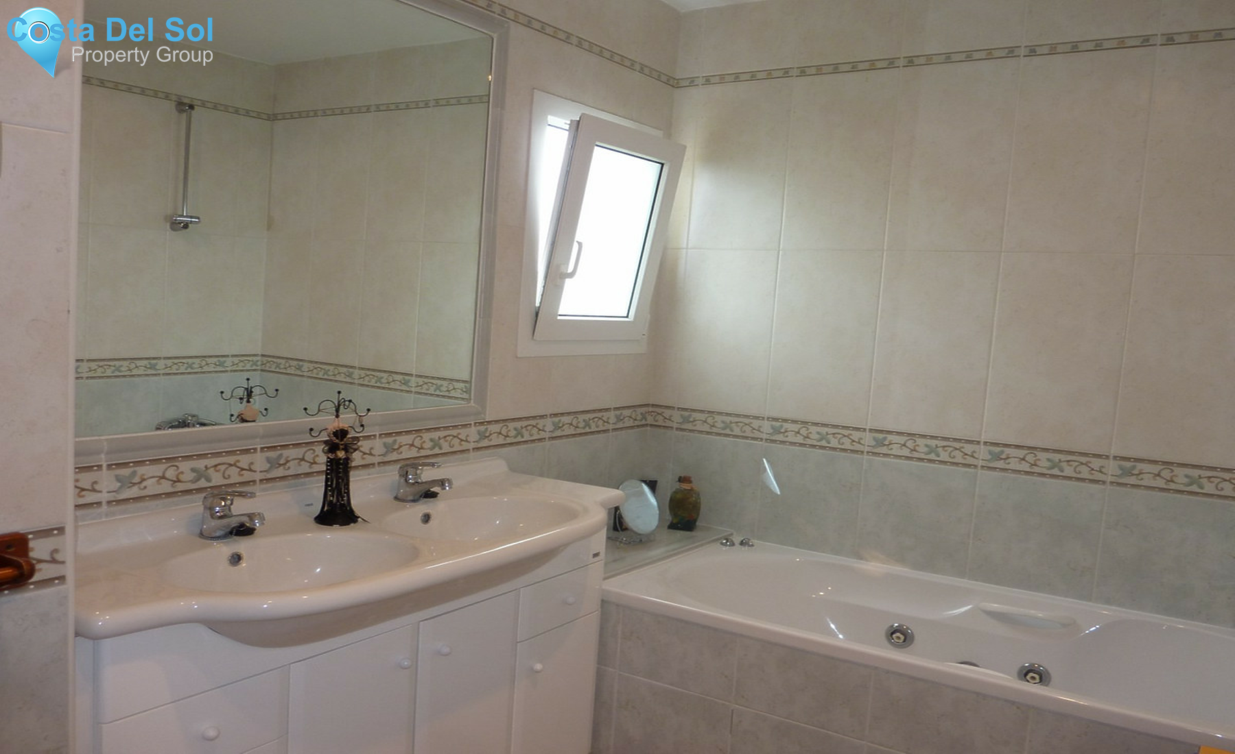 Middle Floor Apartment in Riviera del Sol-1318062