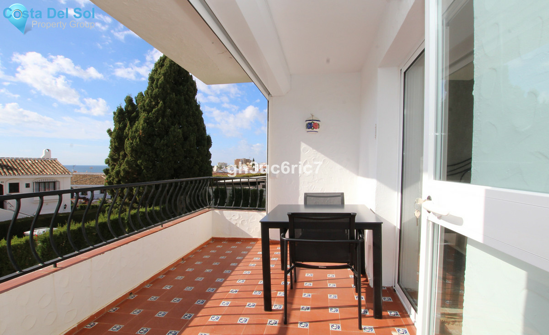 Middle Floor Apartment in Riviera del Sol-1327940