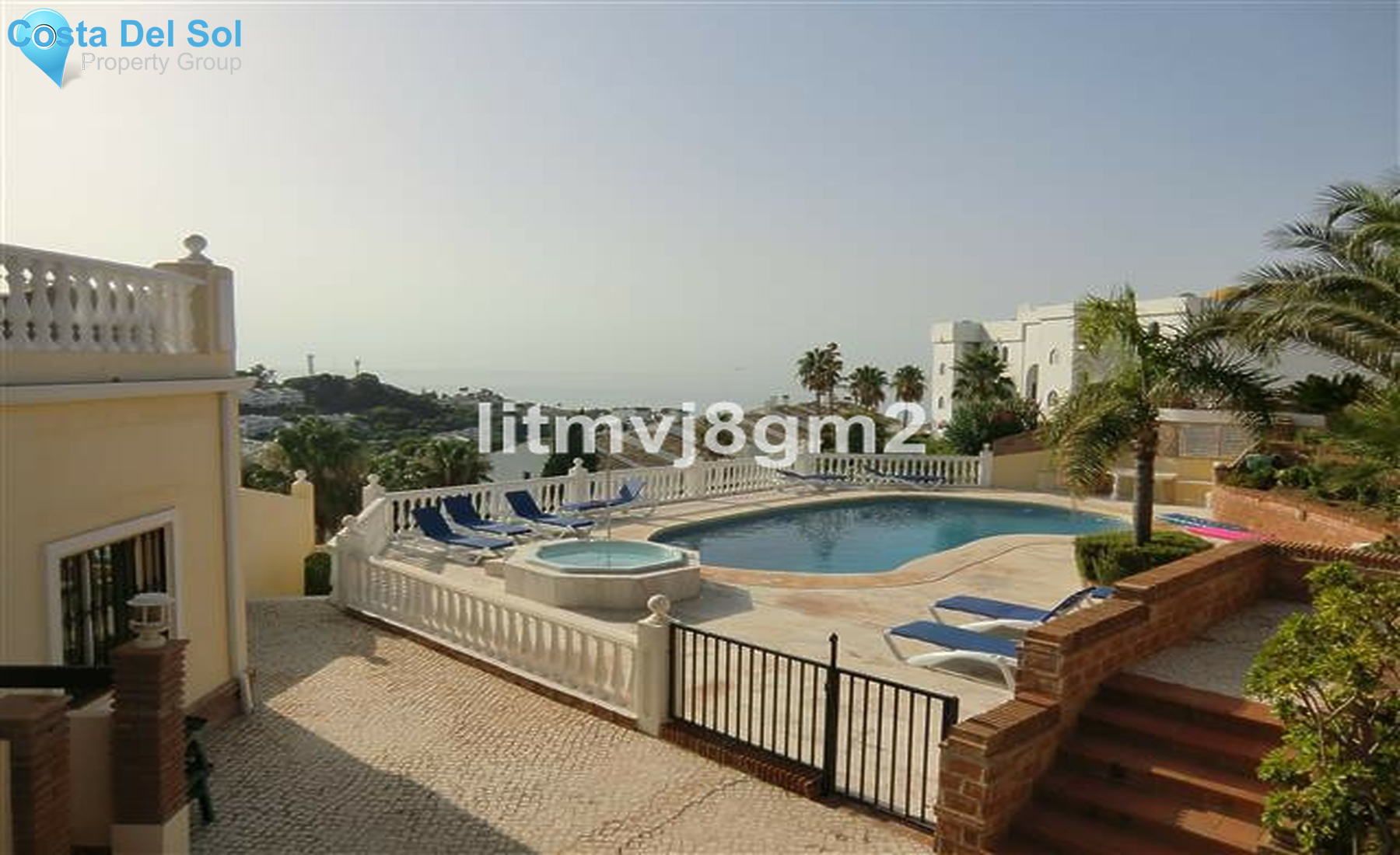 Middle Floor Apartment in Riviera del Sol-1356069