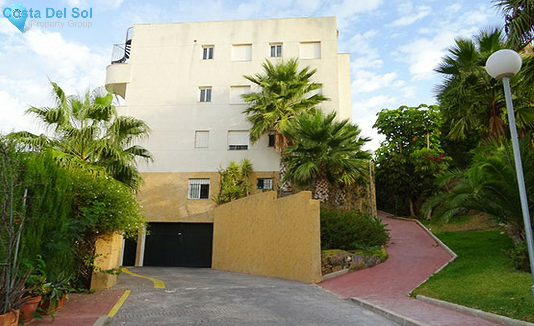 Middle Floor Apartment in Riviera del Sol-1360739