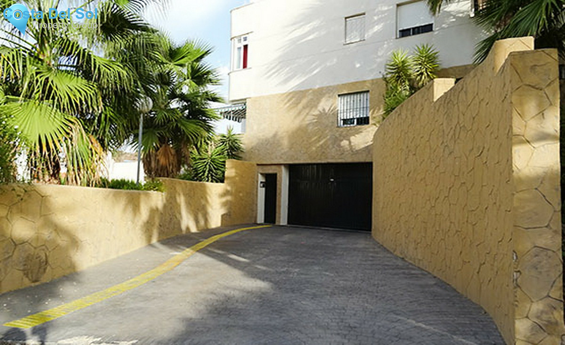 Middle Floor Apartment in Riviera del Sol-1360740