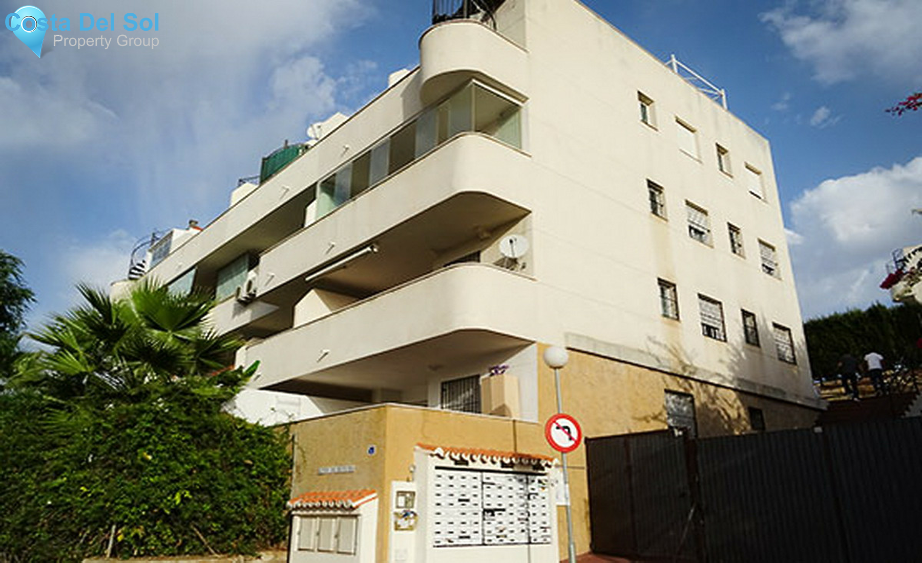 Middle Floor Apartment in Riviera del Sol-1360741