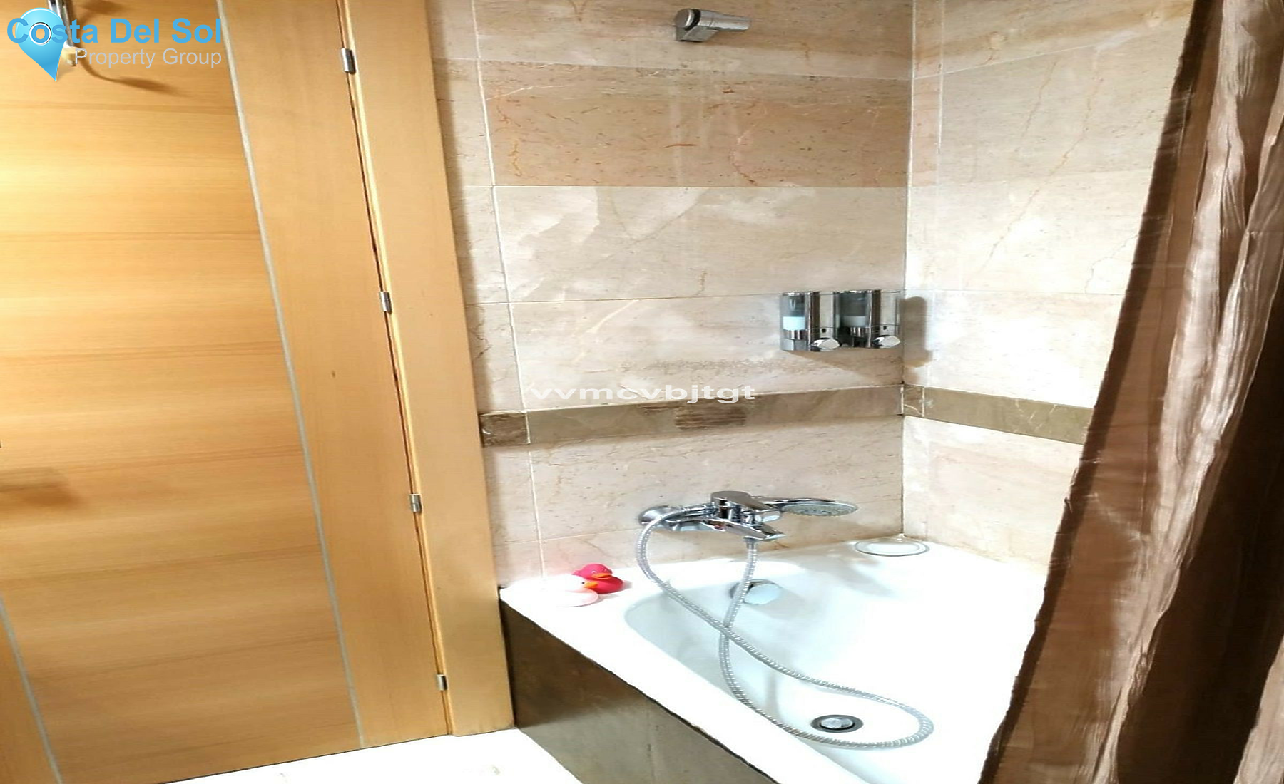 Middle Floor Apartment in Riviera del Sol-1403807