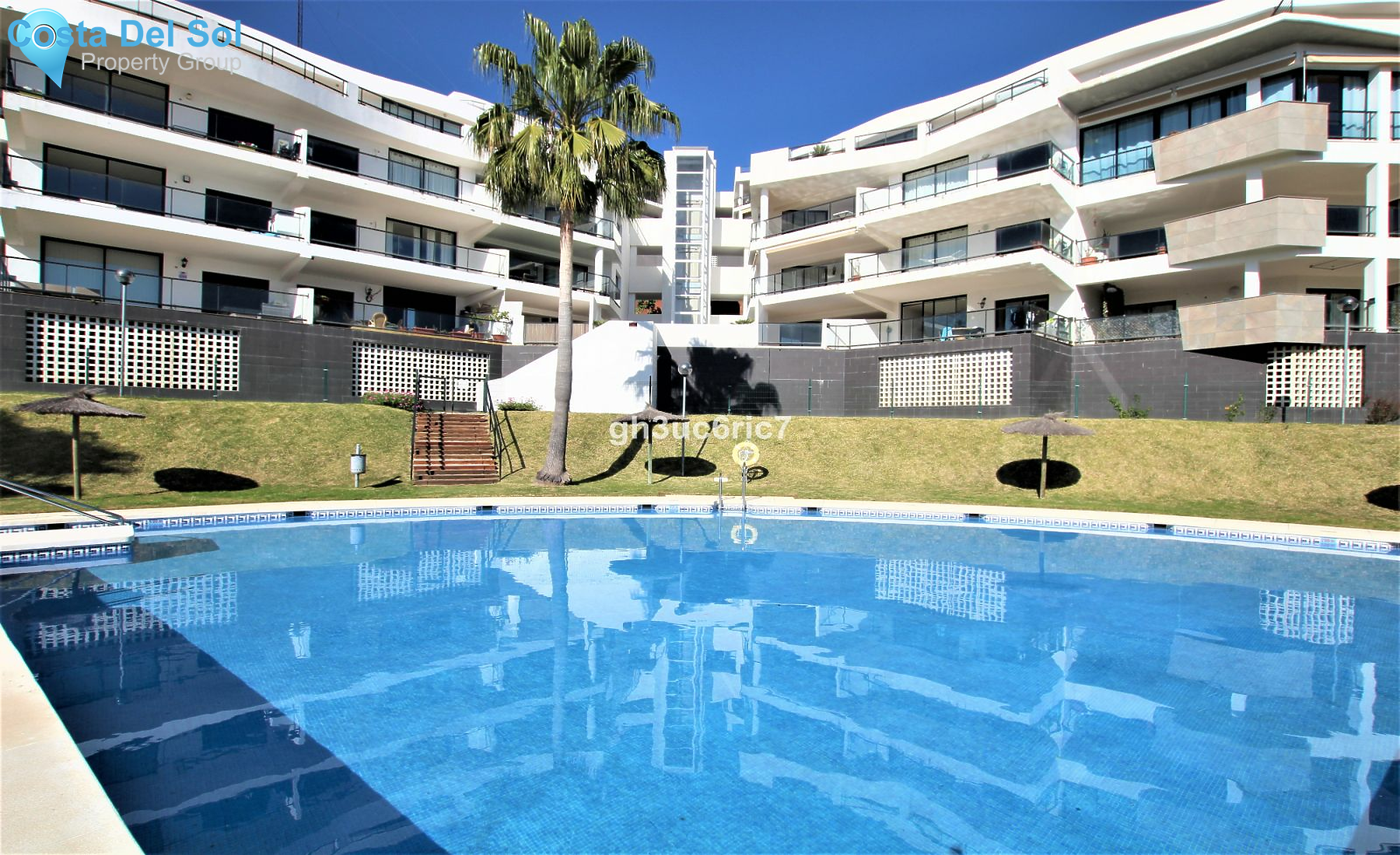 Middle Floor Apartment in Riviera del Sol-1135210