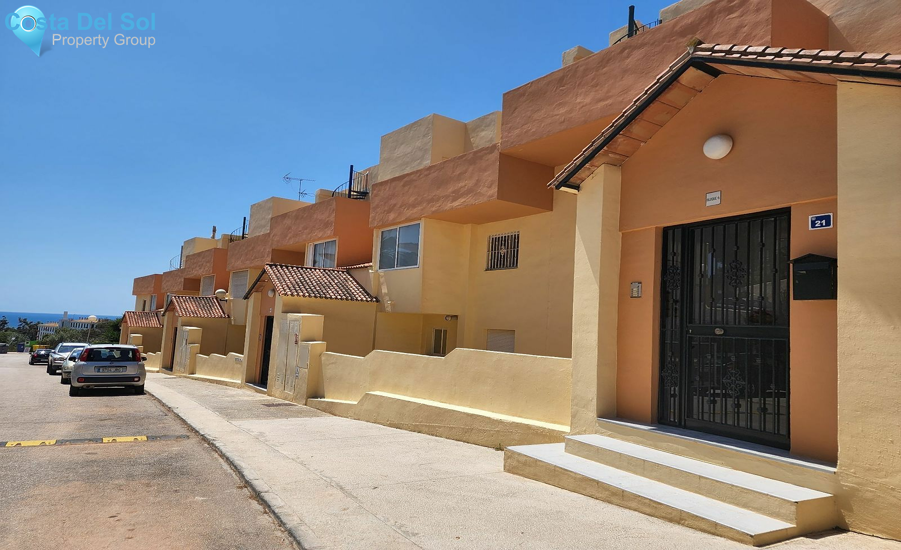 Middle Floor Apartment in Riviera del Sol-1136818