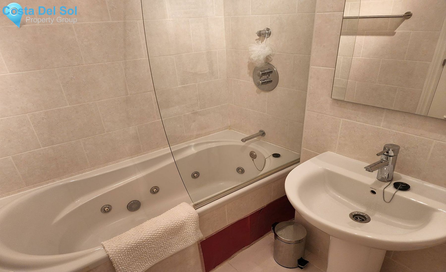 Middle Floor Apartment in Riviera del Sol-1136825