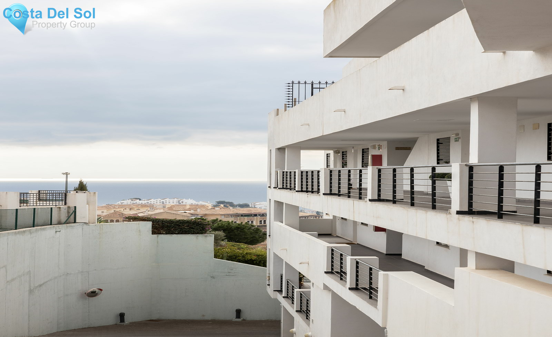 Middle Floor Apartment in Riviera del Sol-1138744