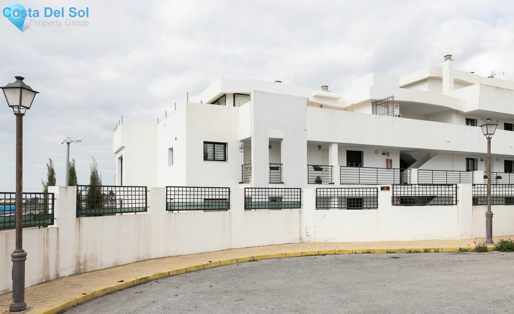 Middle Floor Apartment in Riviera del Sol-1138746