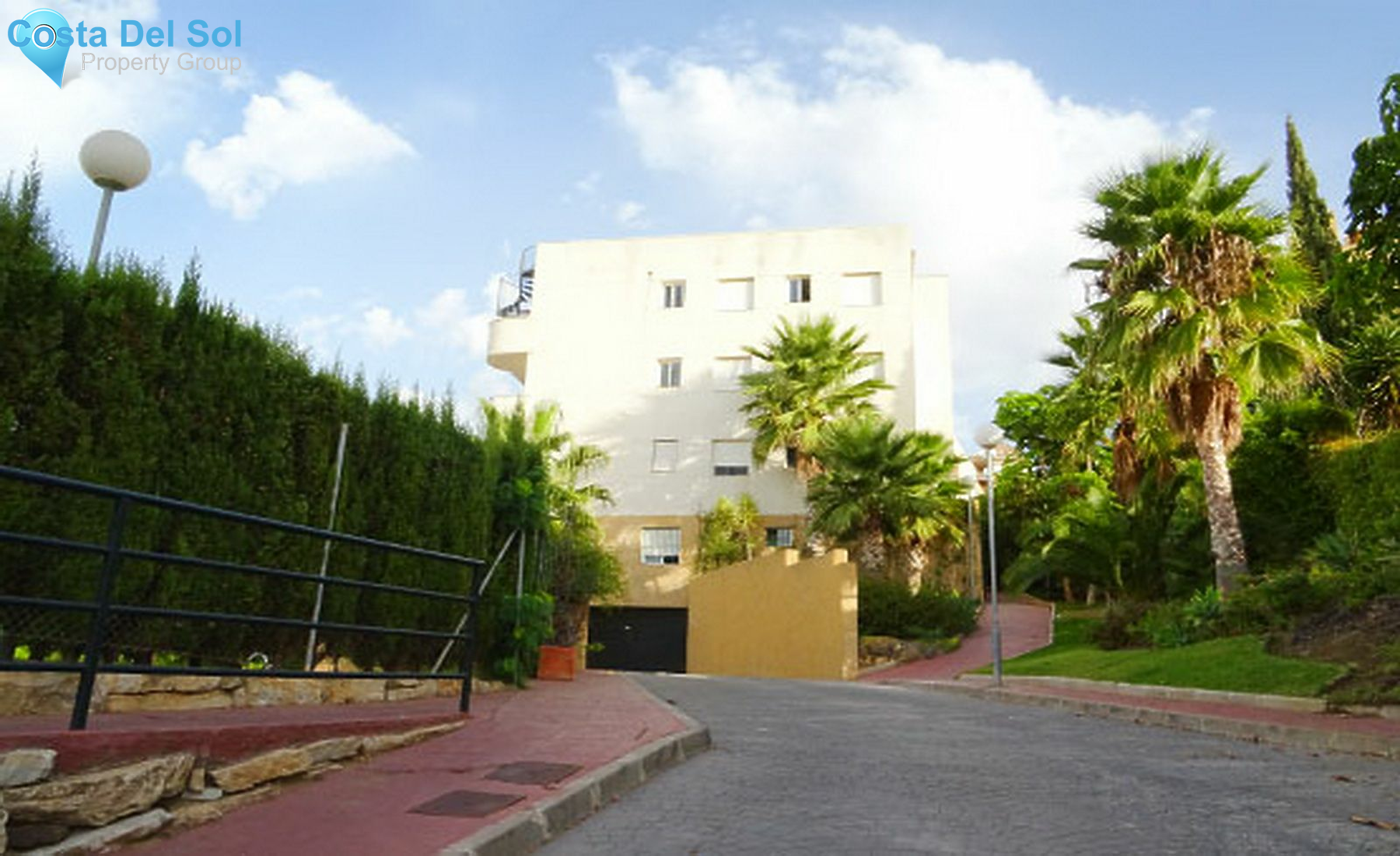 Middle Floor Apartment in Riviera del Sol-1204614