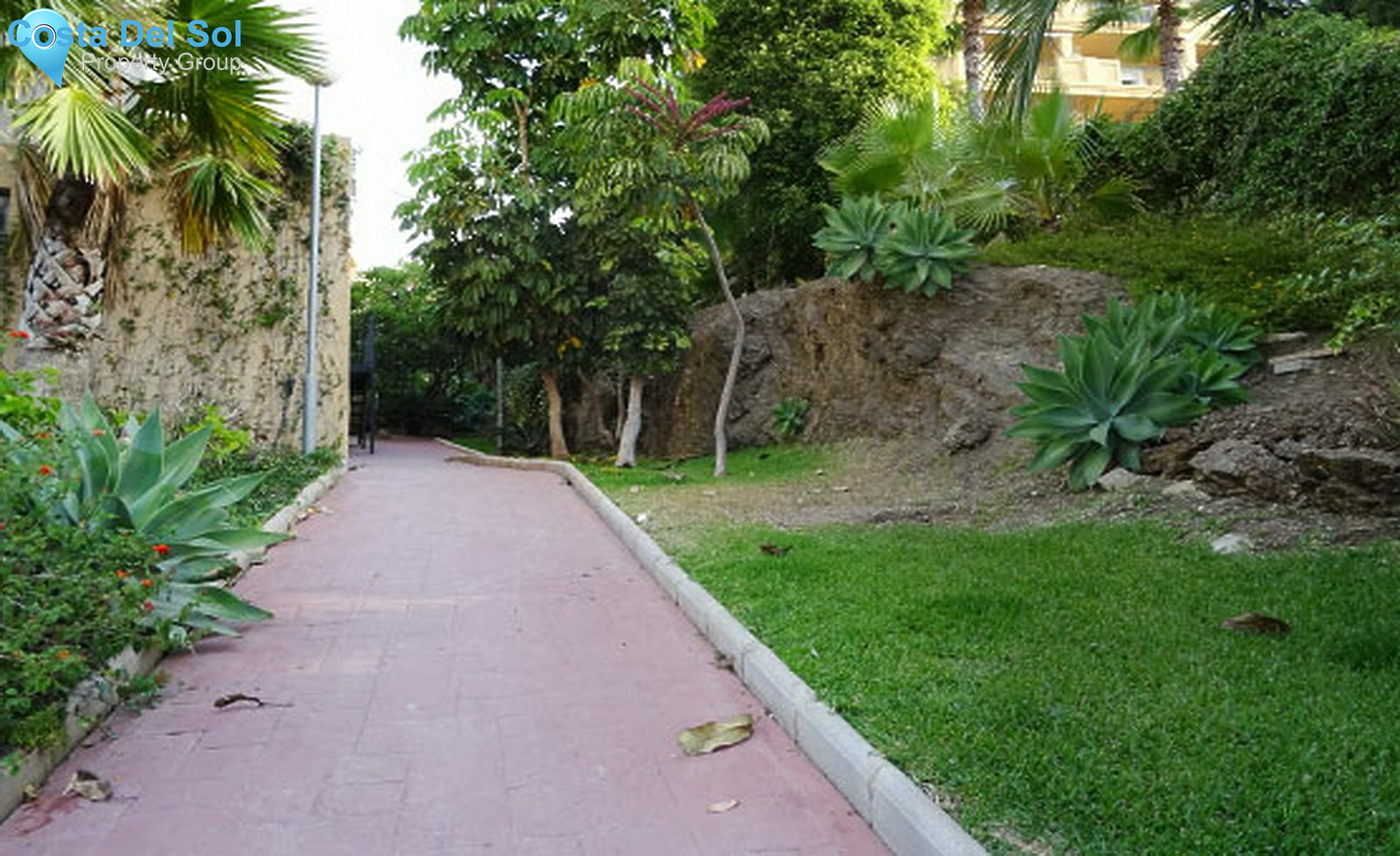 Middle Floor Apartment in Riviera del Sol-1204620