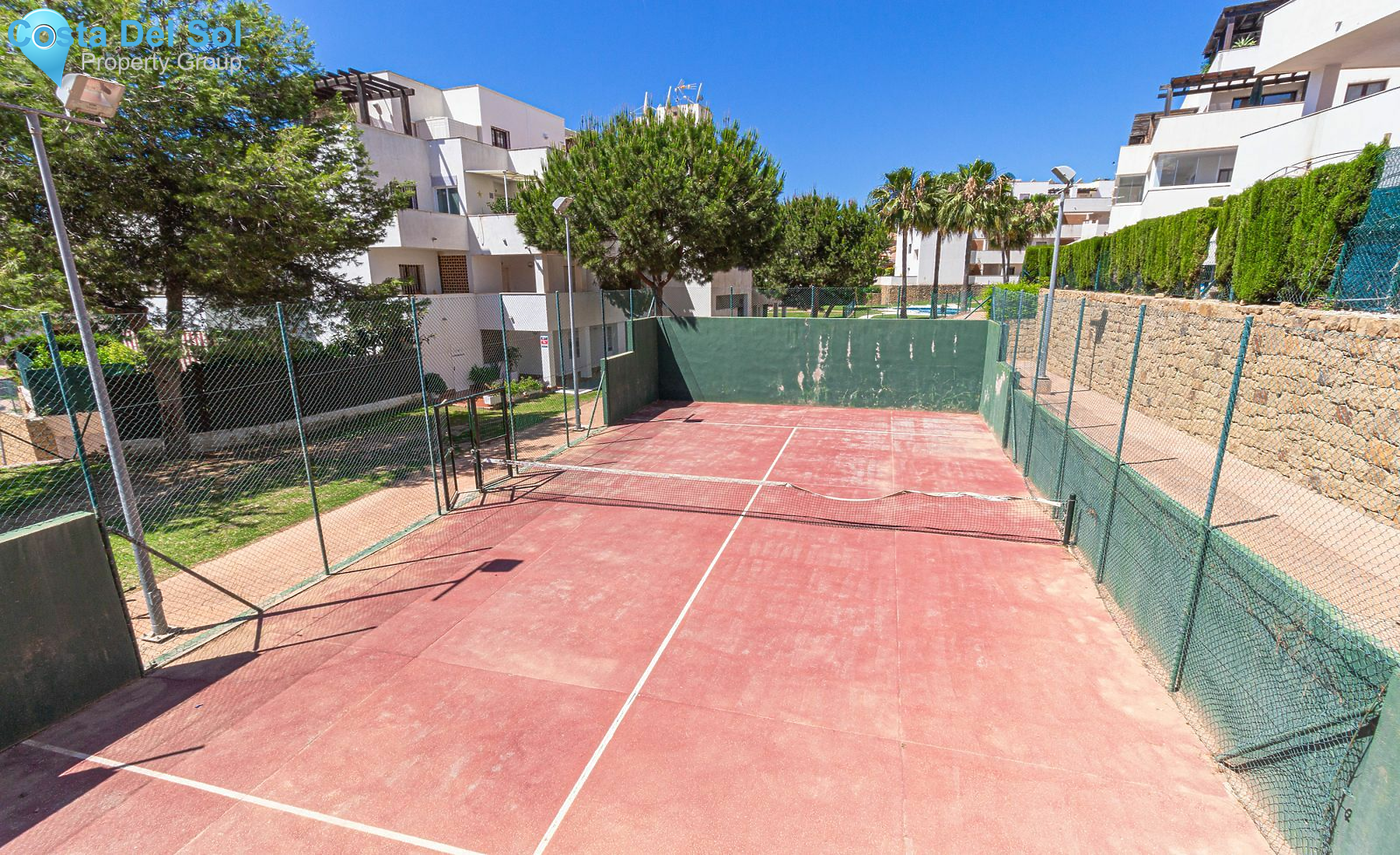Middle Floor Apartment in Riviera del Sol-1388361