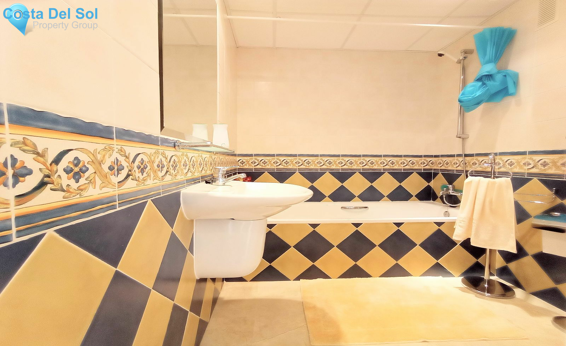 Middle Floor Apartment in Riviera del Sol-1423636