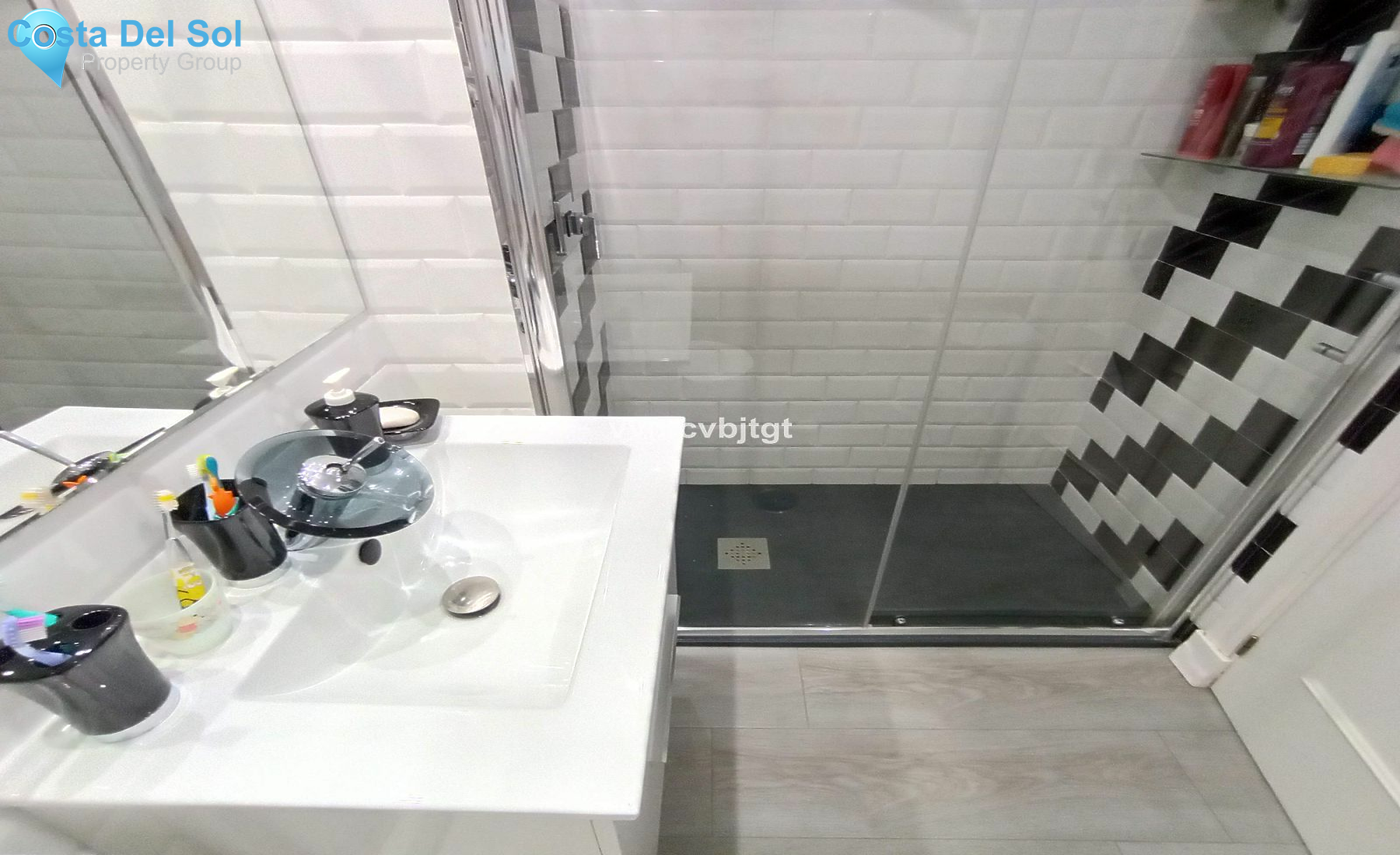 Middle Floor Apartment in Riviera del Sol-1466643