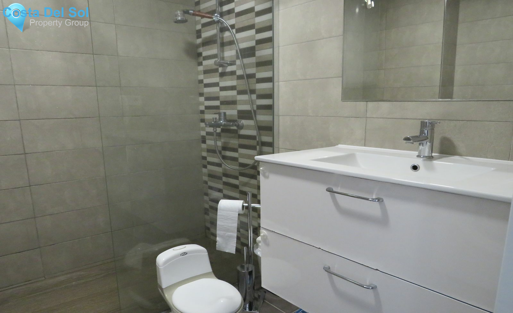 Middle Floor Apartment in Riviera del Sol-1516874