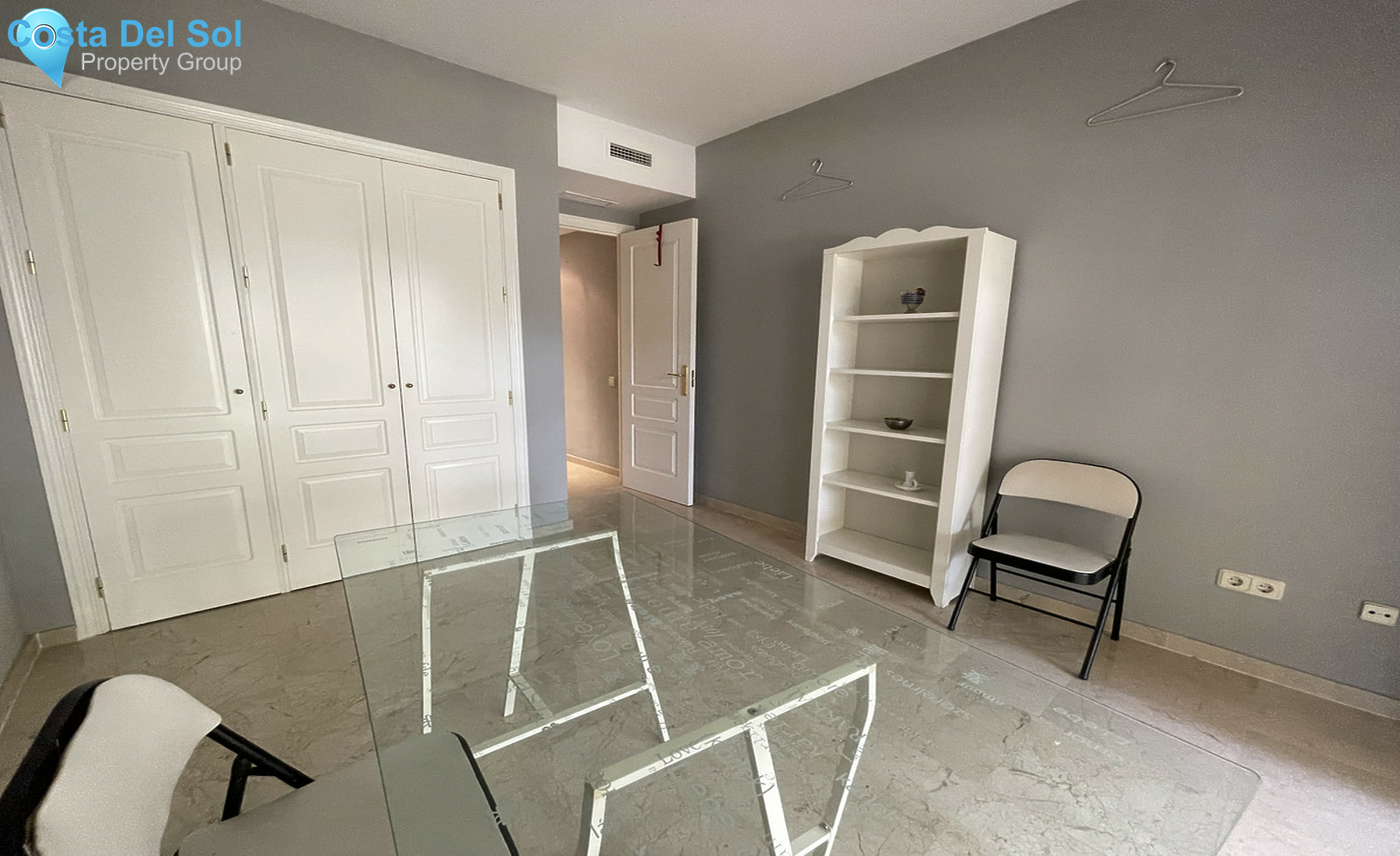 Middle Floor Apartment in Río Real-1313960