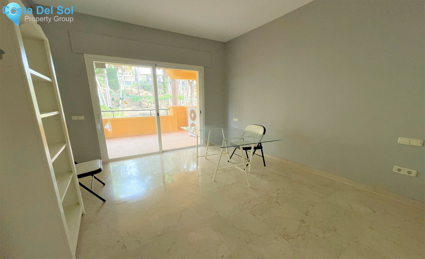 Middle Floor Apartment in Río Real-1313949