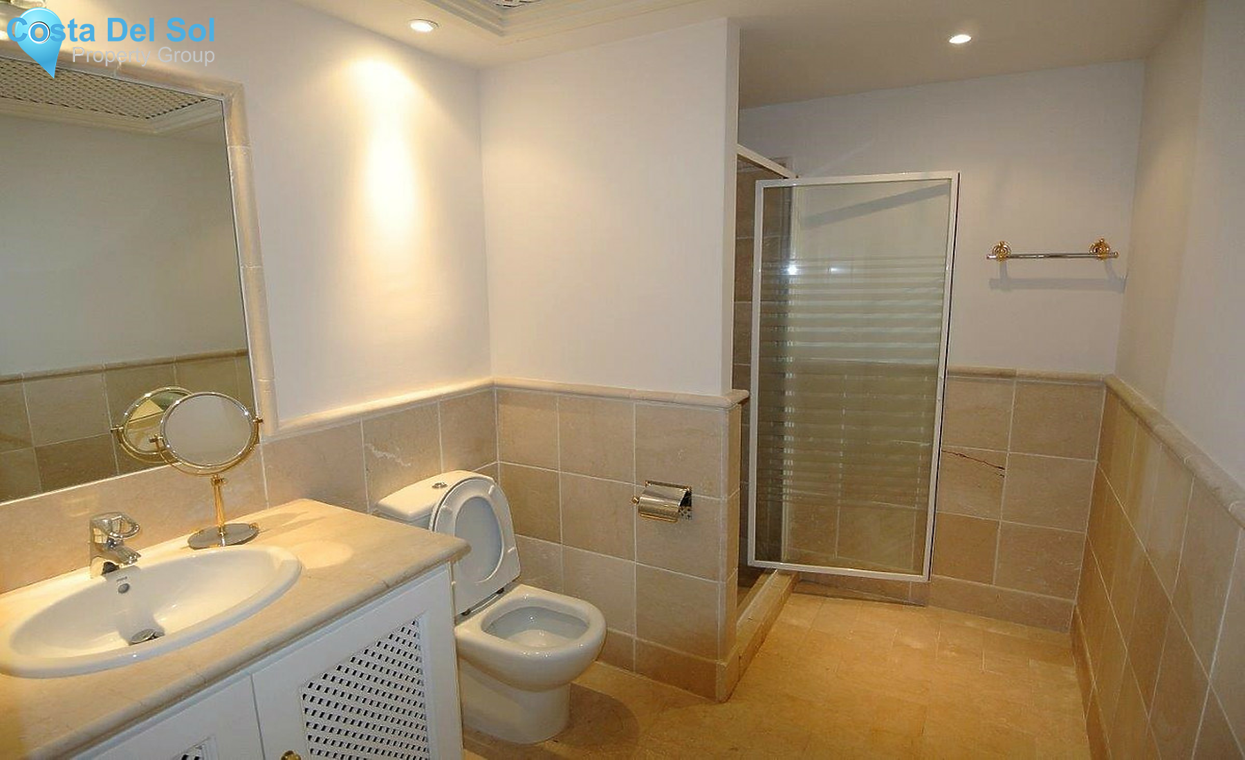 Middle Floor Apartment in Río Real-1335272