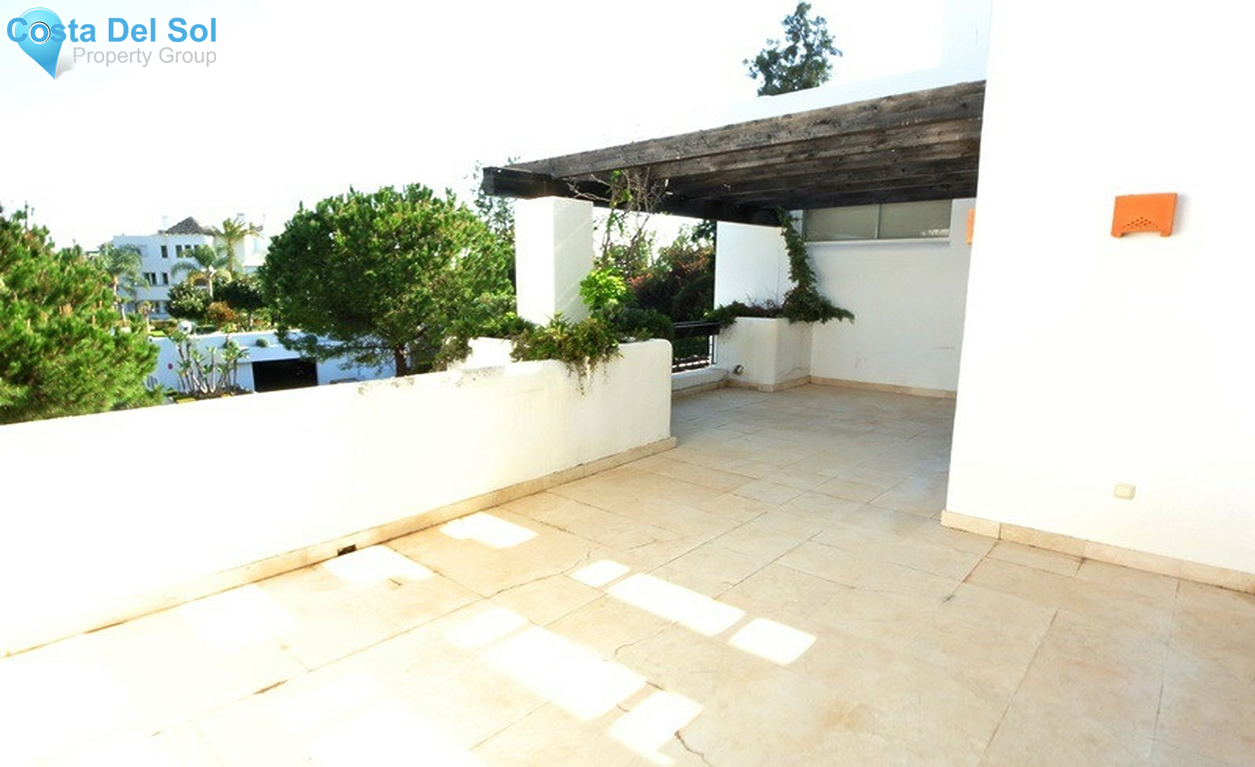 Middle Floor Apartment in Río Real-1335274