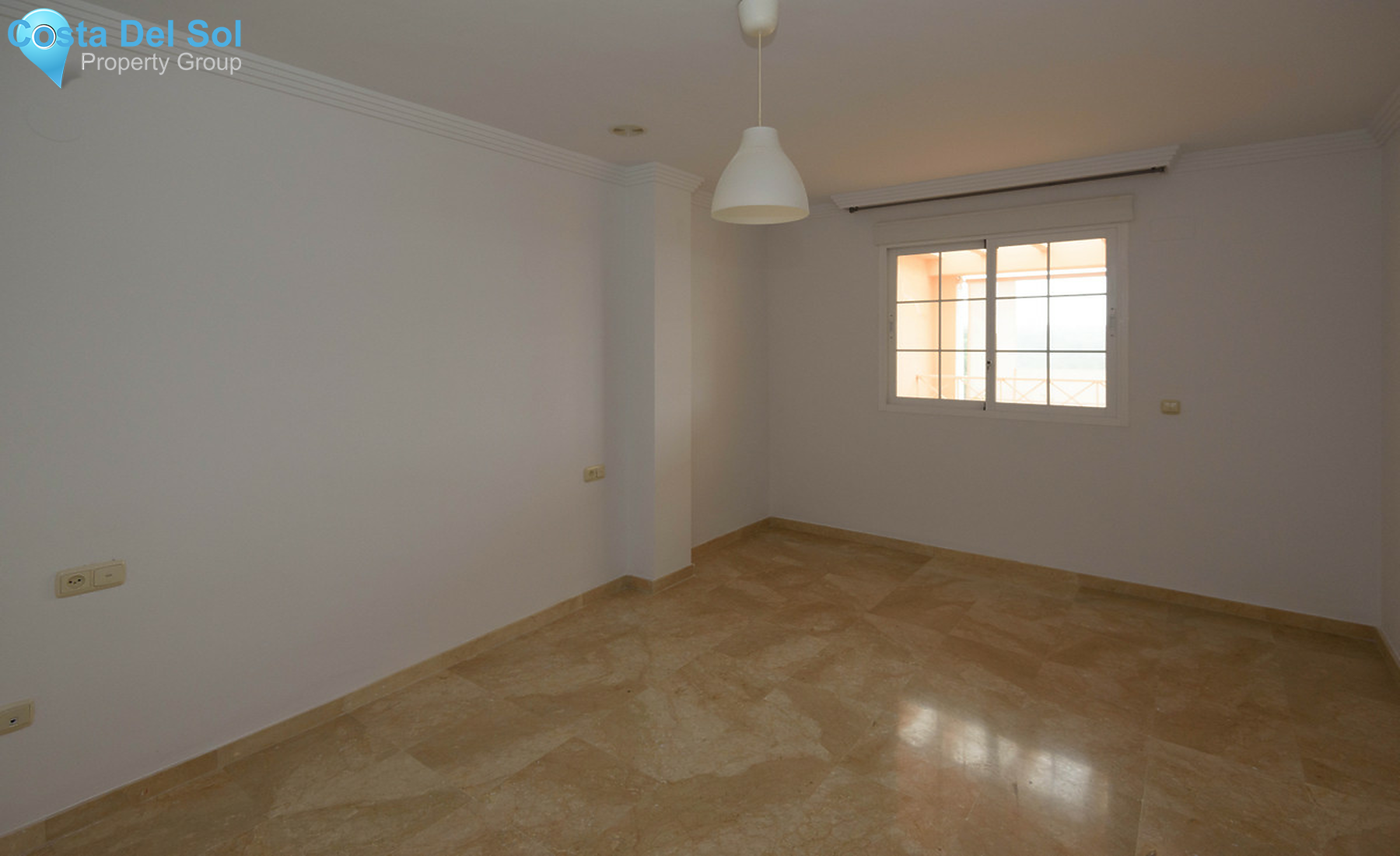Middle Floor Apartment in Río Real-1354311