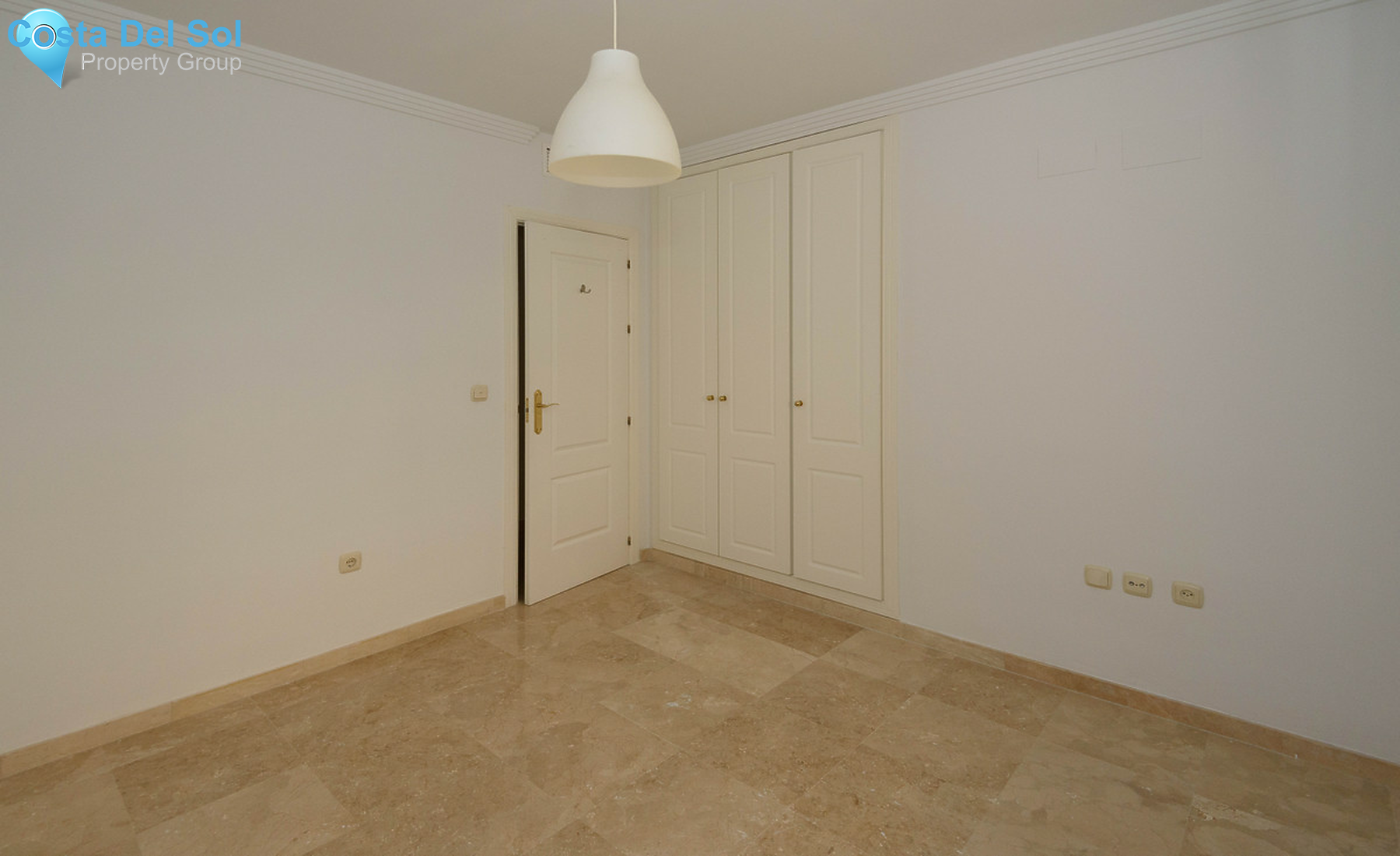 Middle Floor Apartment in Río Real-1354314