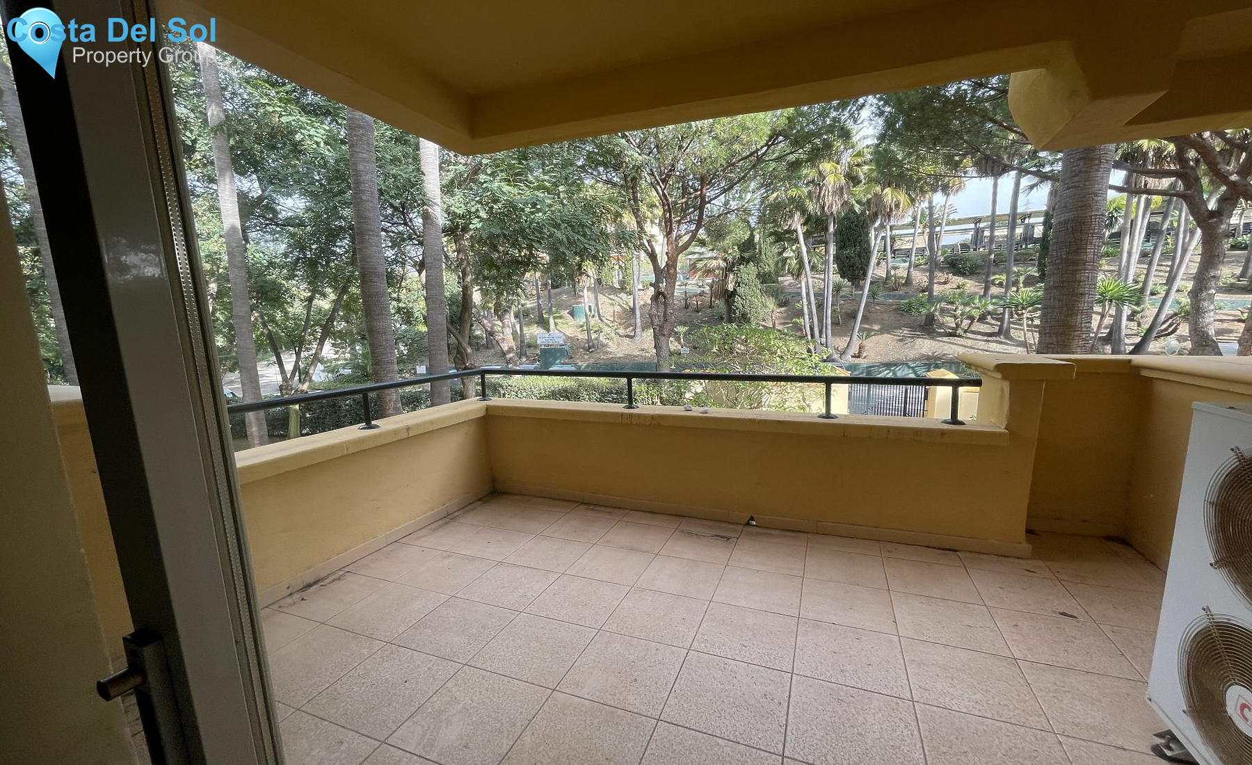 Middle Floor Apartment in Río Real-1167828