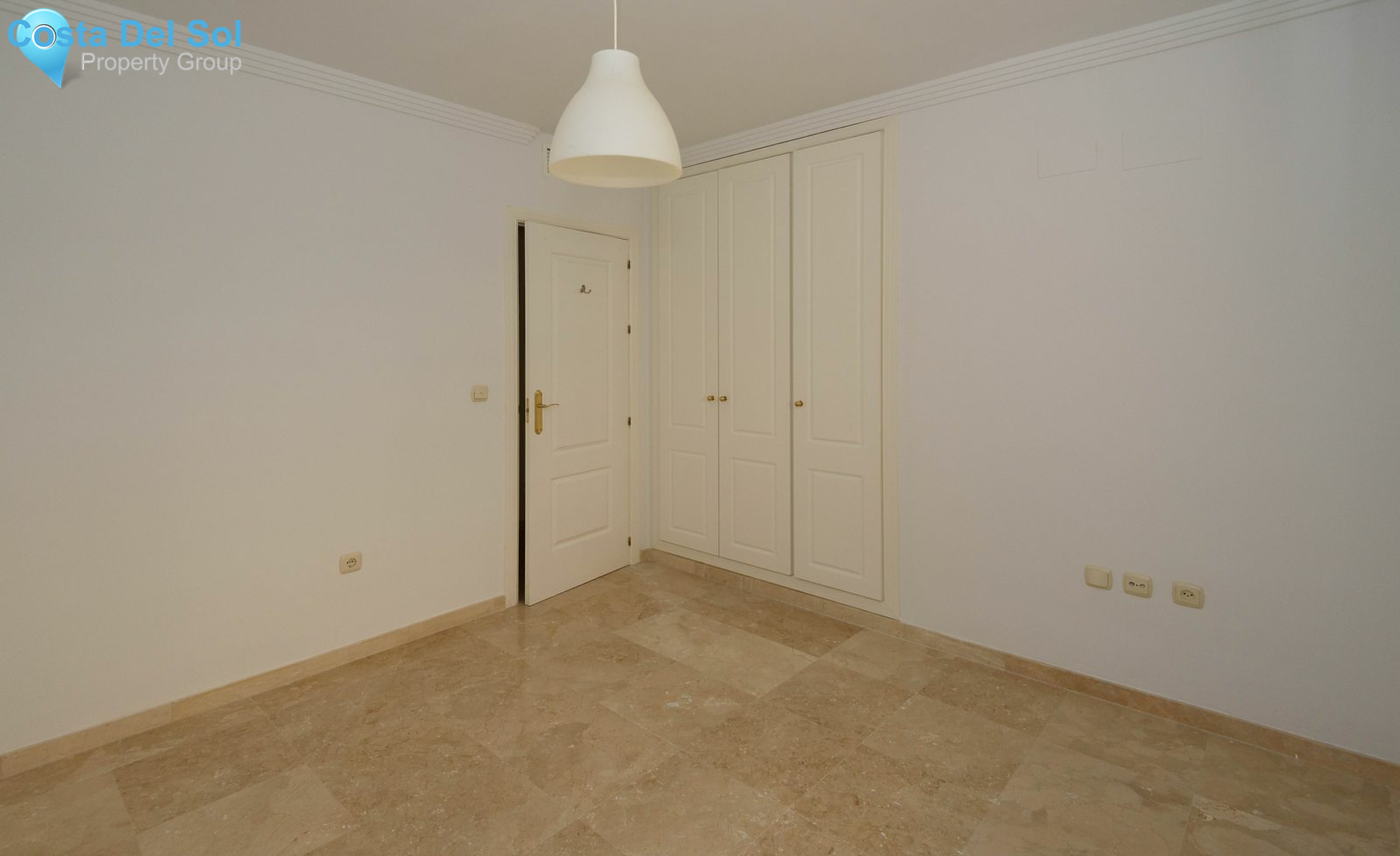 Middle Floor Apartment in Río Real-1179209