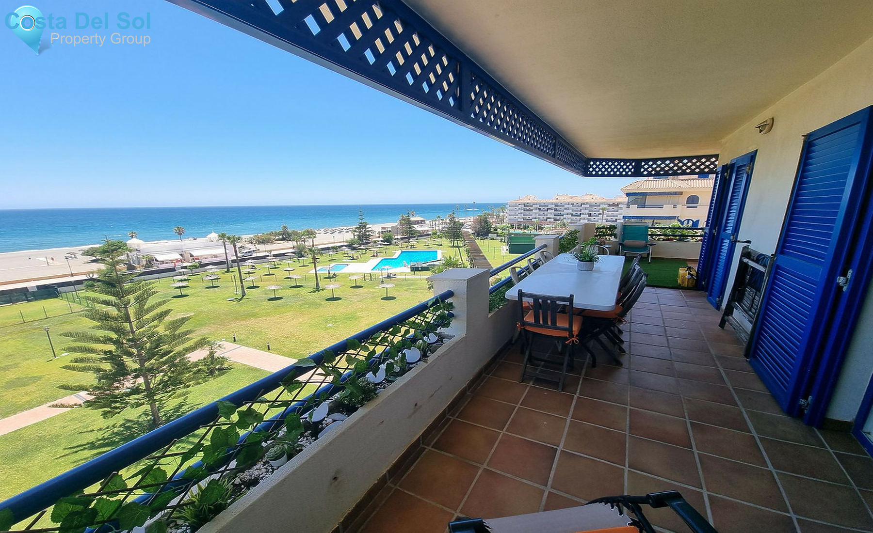 Middle Floor Apartment in San Luis de Sabinillas-1242173