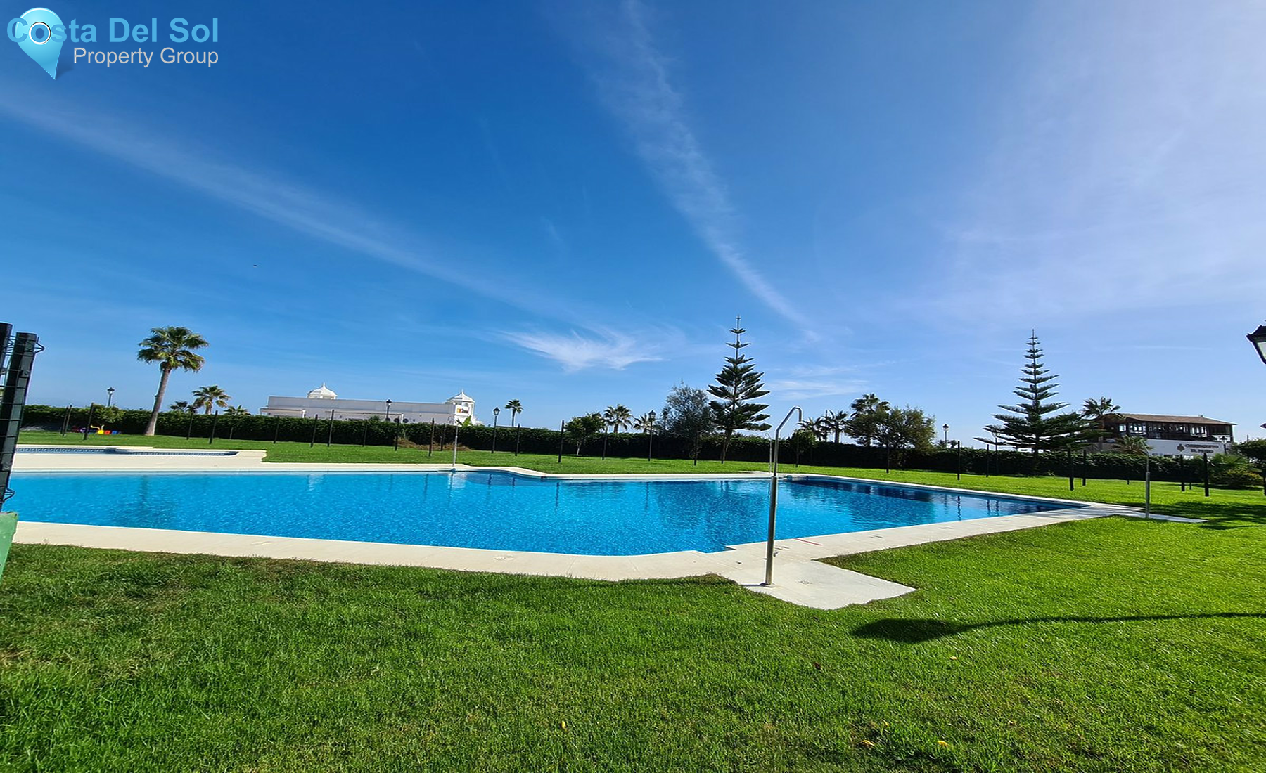 Middle Floor Apartment in San Luis de Sabinillas-1242159