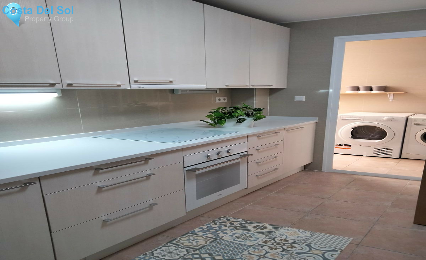 Middle Floor Apartment in San Luis de Sabinillas-1242699