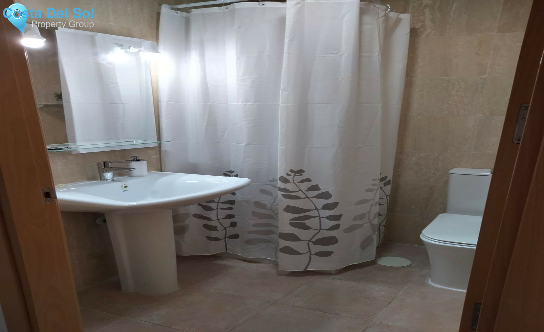 Middle Floor Apartment in San Luis de Sabinillas-1242717