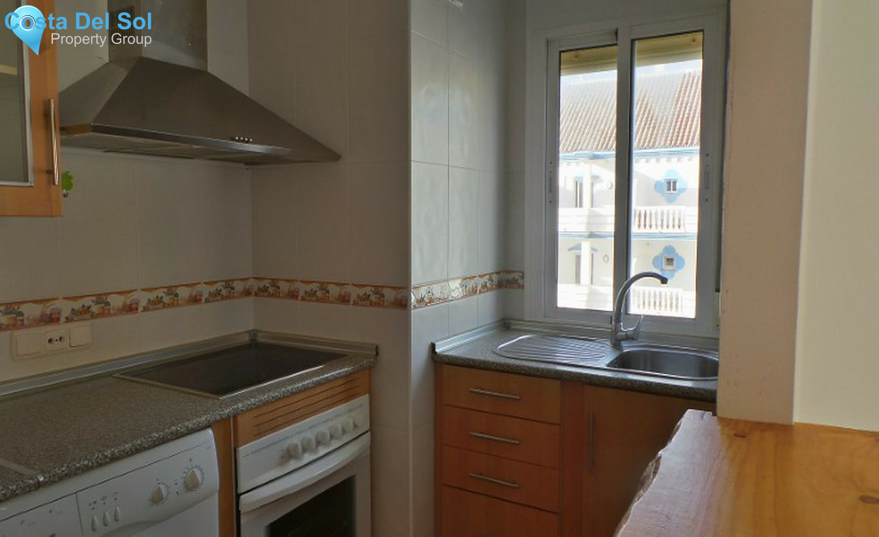 Middle Floor Apartment in San Luis de Sabinillas-1256773