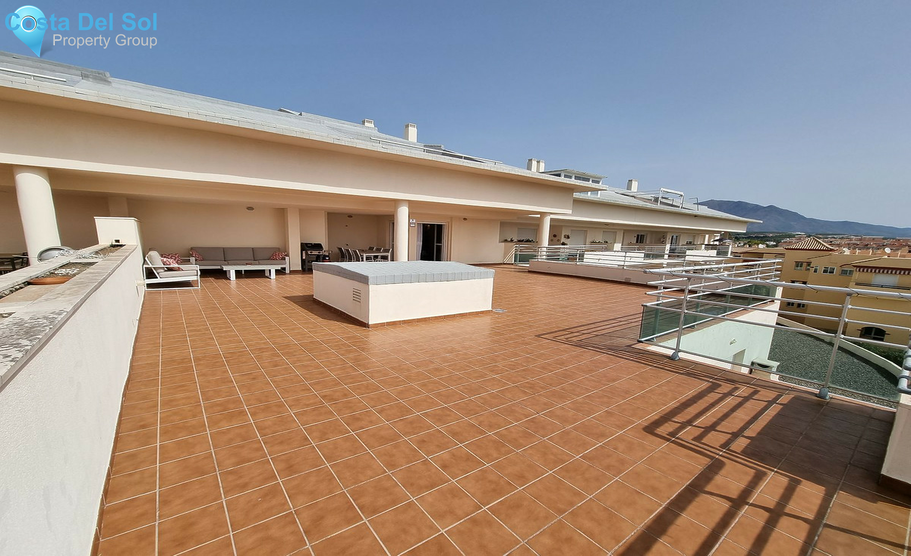 Middle Floor Apartment in San Luis de Sabinillas-1258238