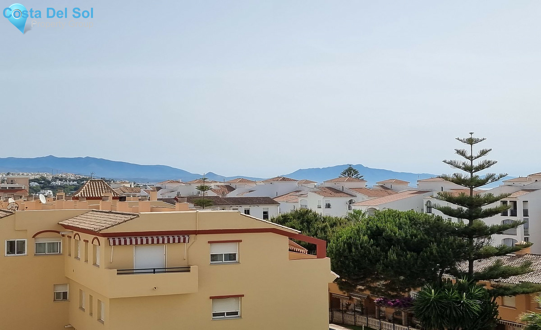 Middle Floor Apartment in San Luis de Sabinillas-1258242