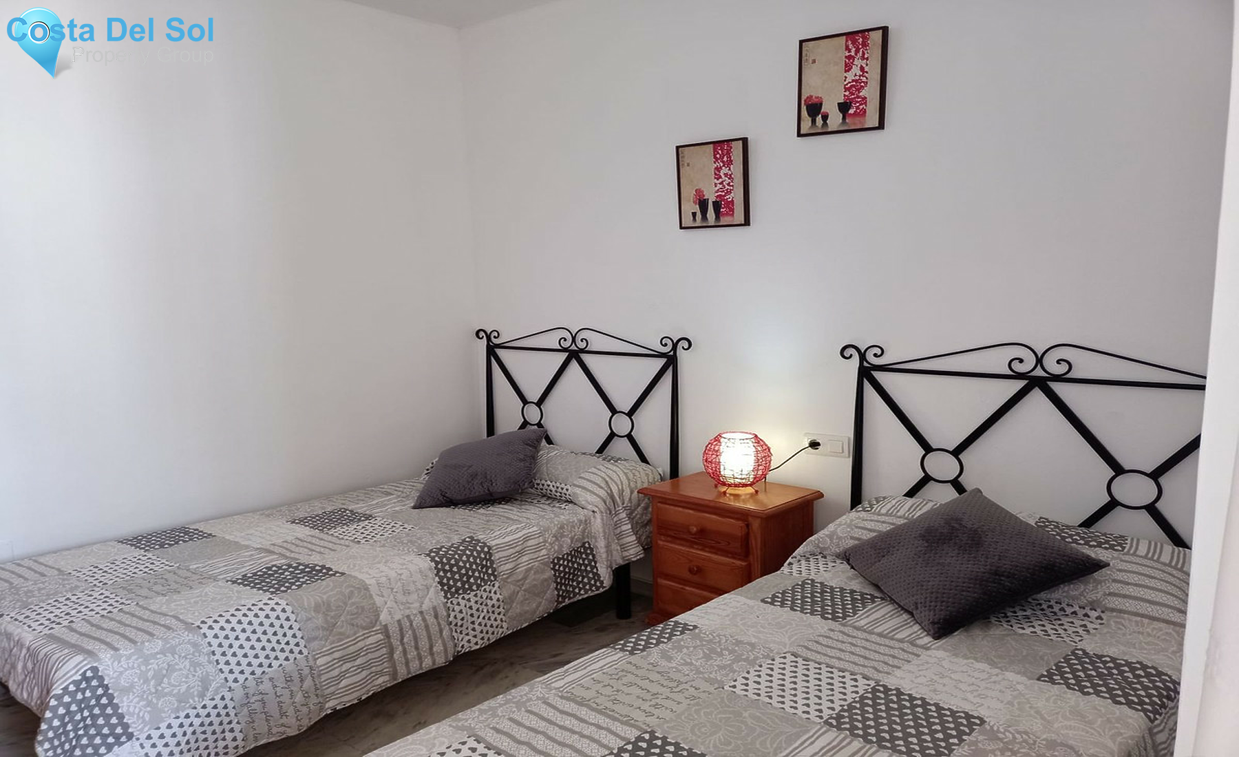 Middle Floor Apartment in San Luis de Sabinillas-1282014