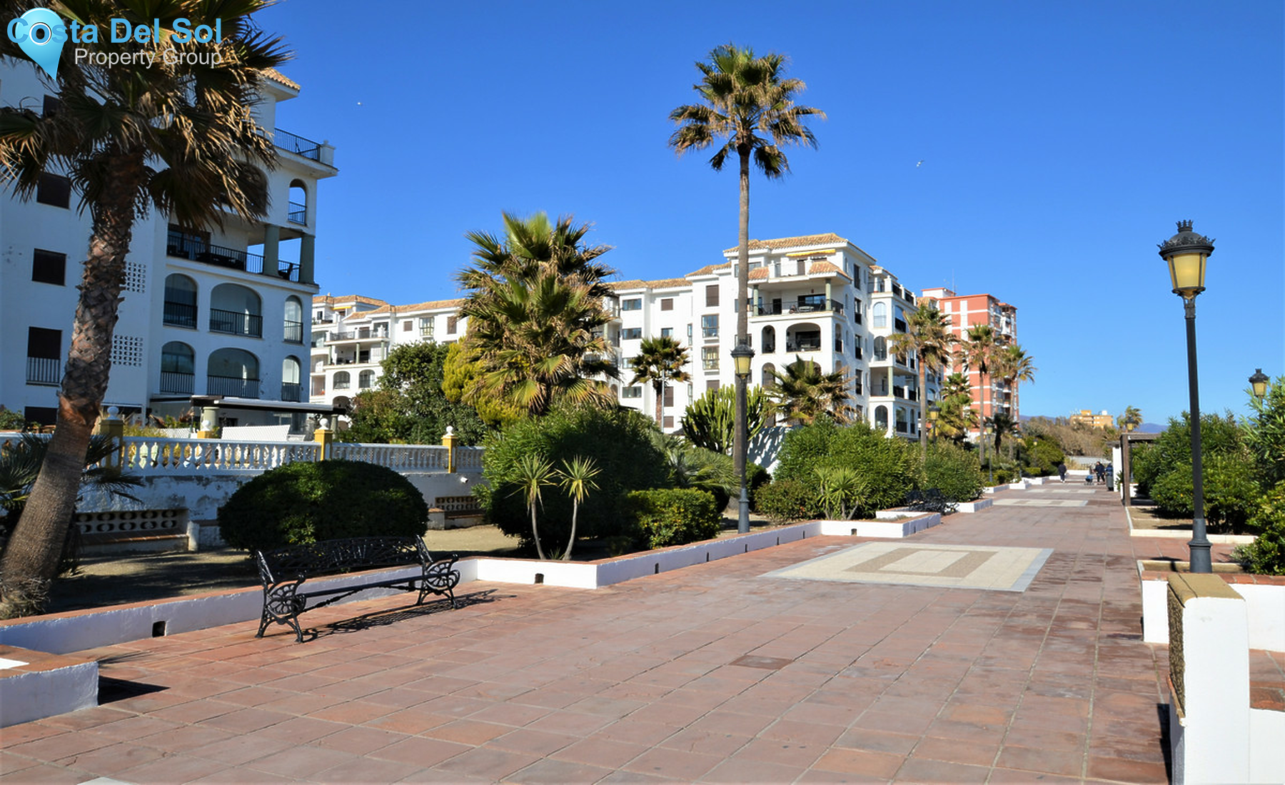 Middle Floor Apartment in San Luis de Sabinillas-1305677