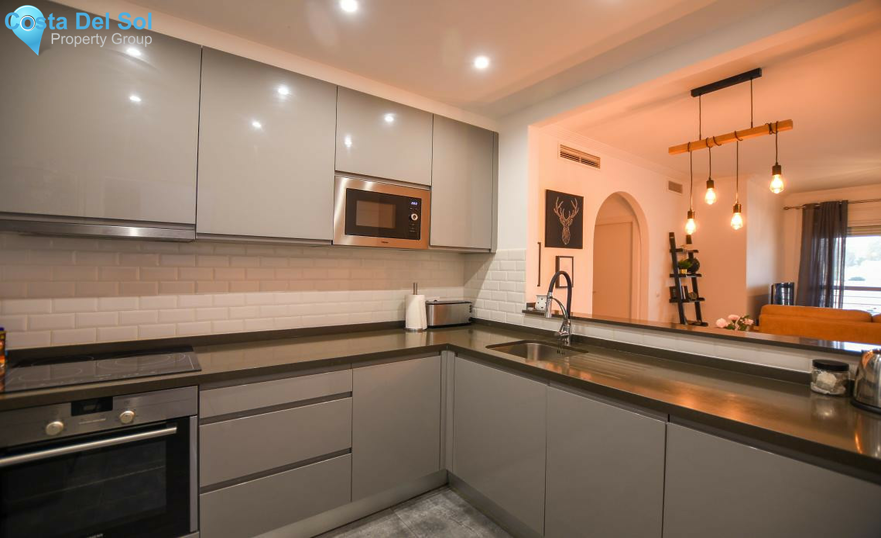 Middle Floor Apartment in San Luis de Sabinillas-1323212