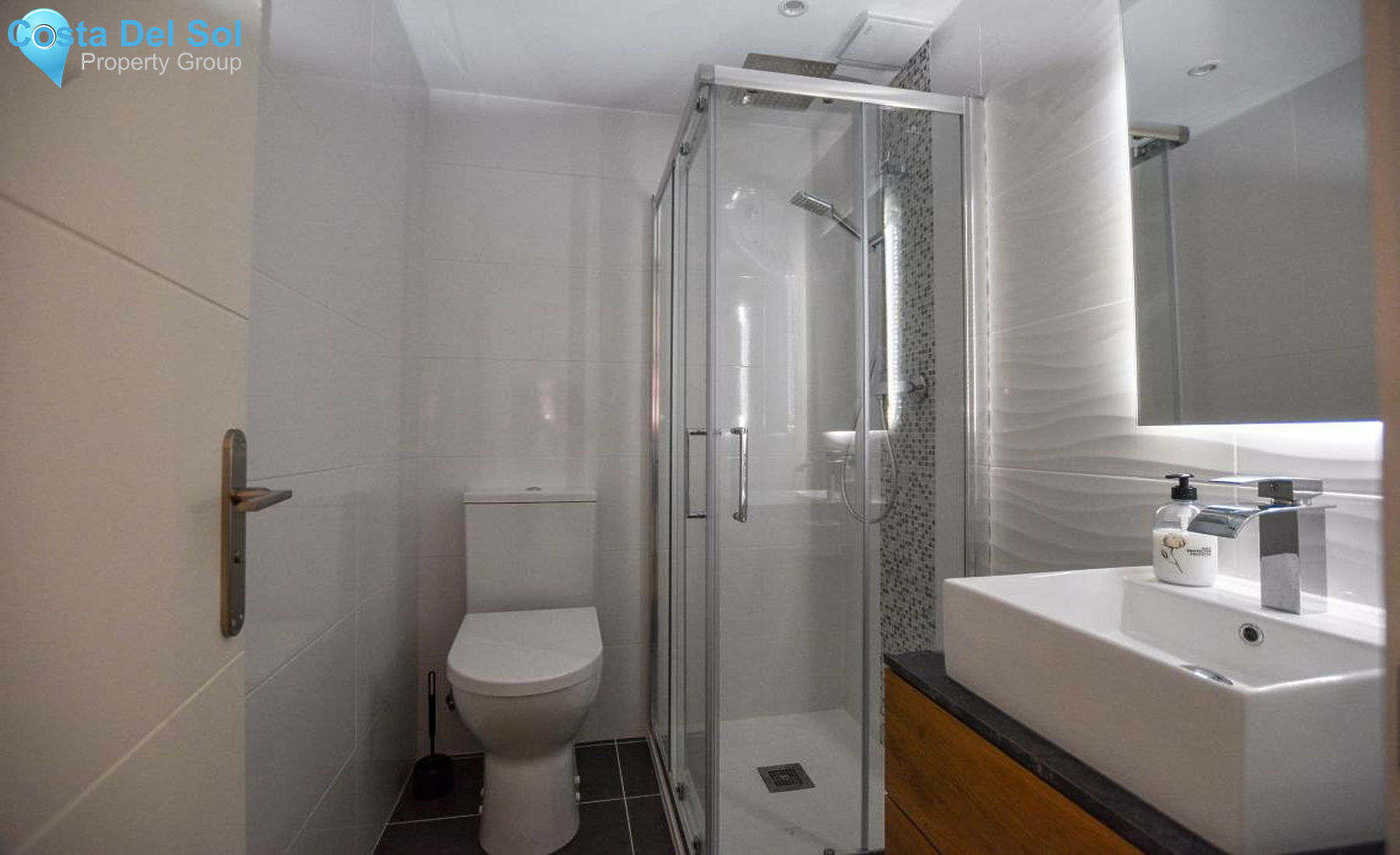 Middle Floor Apartment in San Luis de Sabinillas-1323207