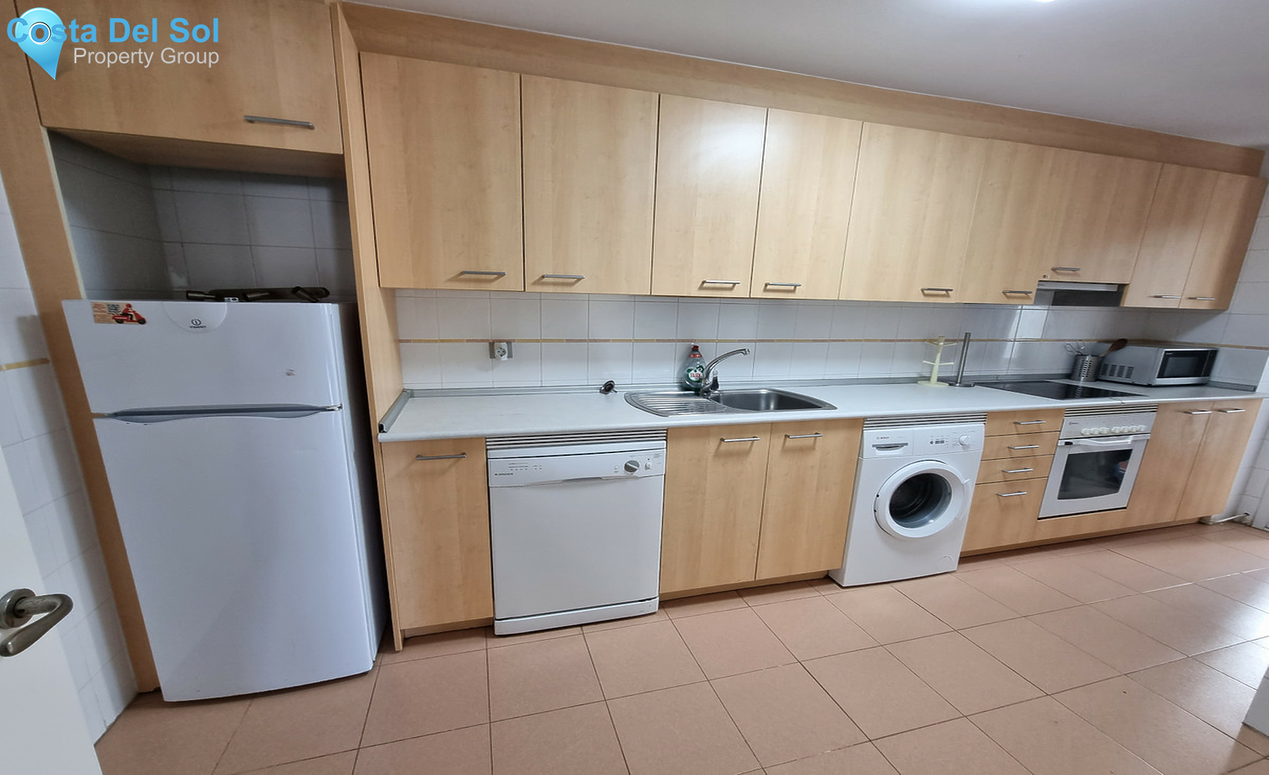 Middle Floor Apartment in San Luis de Sabinillas-1326352