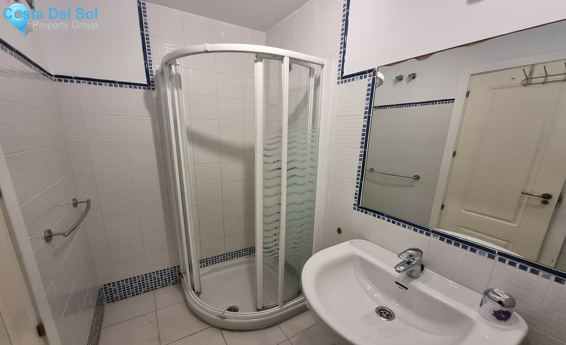 Middle Floor Apartment in San Luis de Sabinillas-1326360