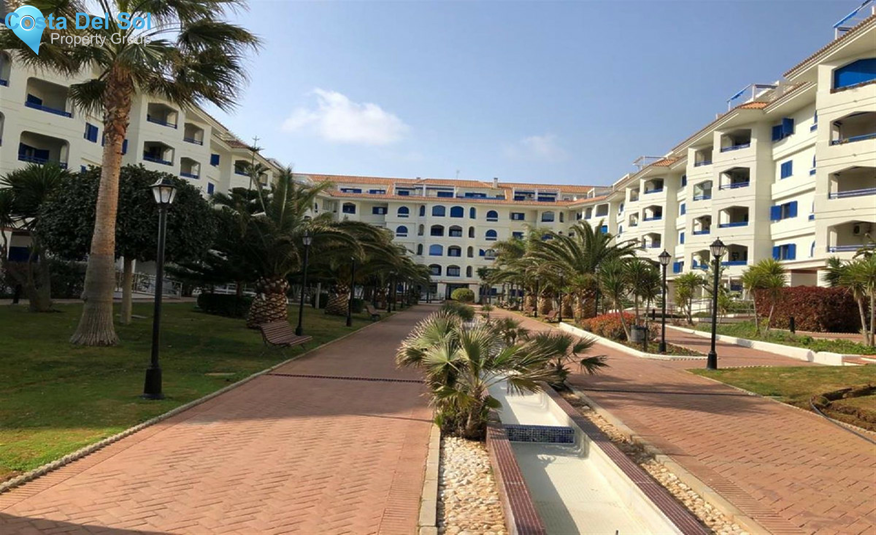 Middle Floor Apartment in San Luis de Sabinillas-1342902